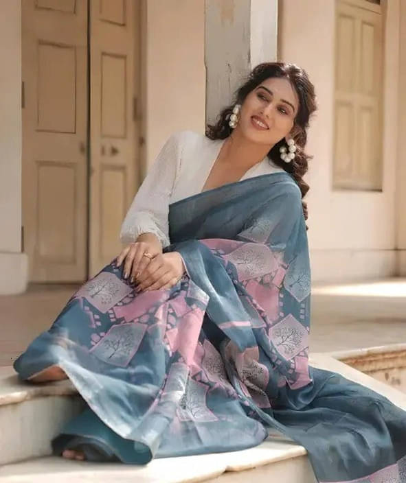 Grubstaker Linen Printed Regular Saree With Unstitched Blouse Piece ( Grey ) Grubstaker Linen Printed Regular Saree With Unstitched Blouse Piece ( Grey )