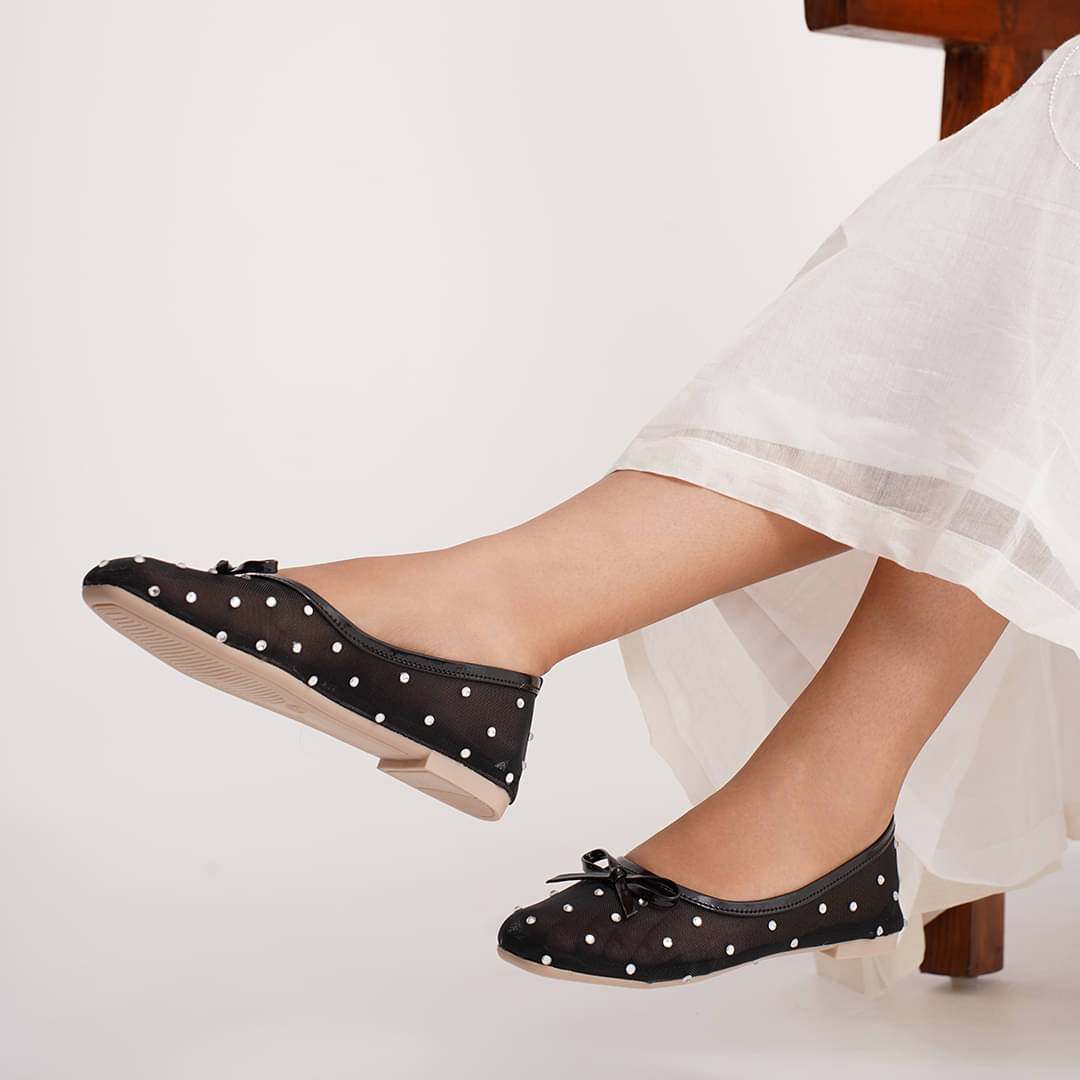     			JM Looks Black Women's Casual Ballerinas
