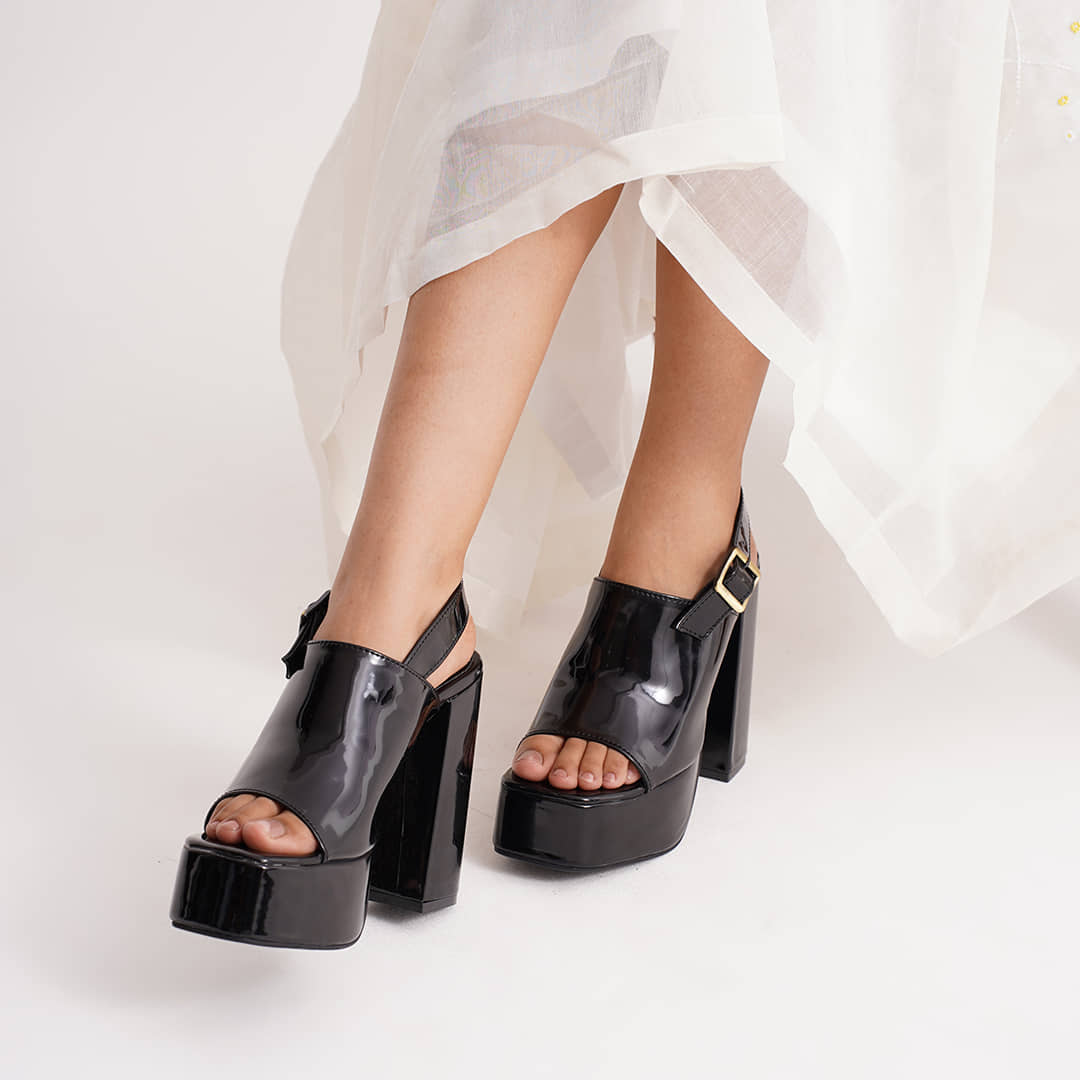 Khadim Black Platform Sandals Slip On KHADIM Black Women's Slip On