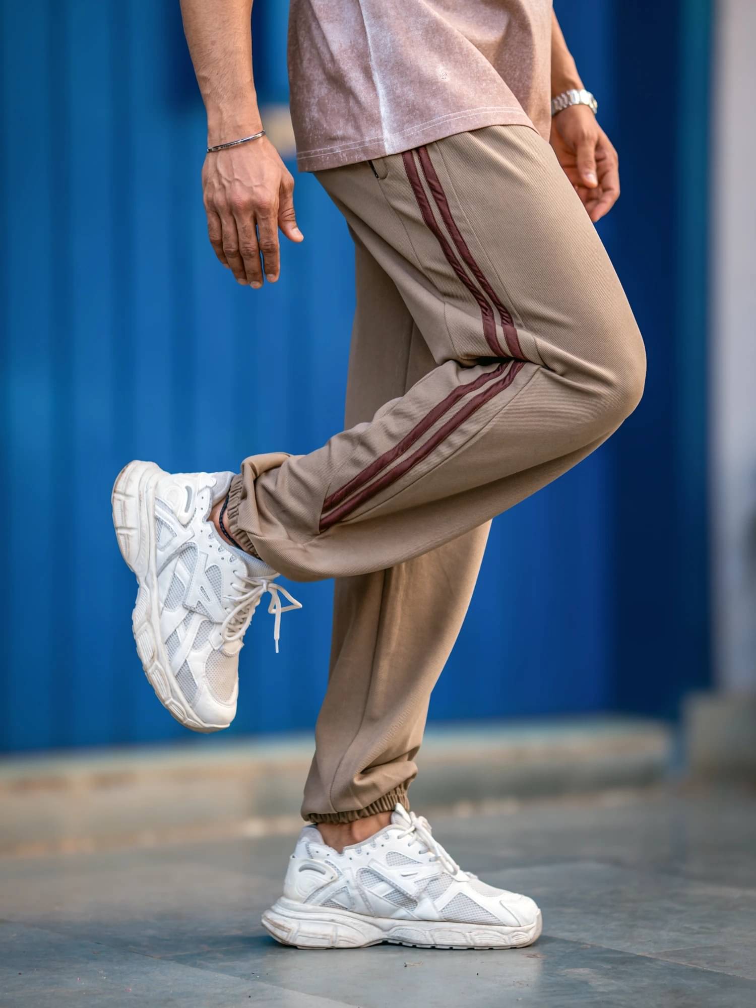     			JUMP CUTS Brown Cotton Blend Men's Trackpants ( Pack of 1 )