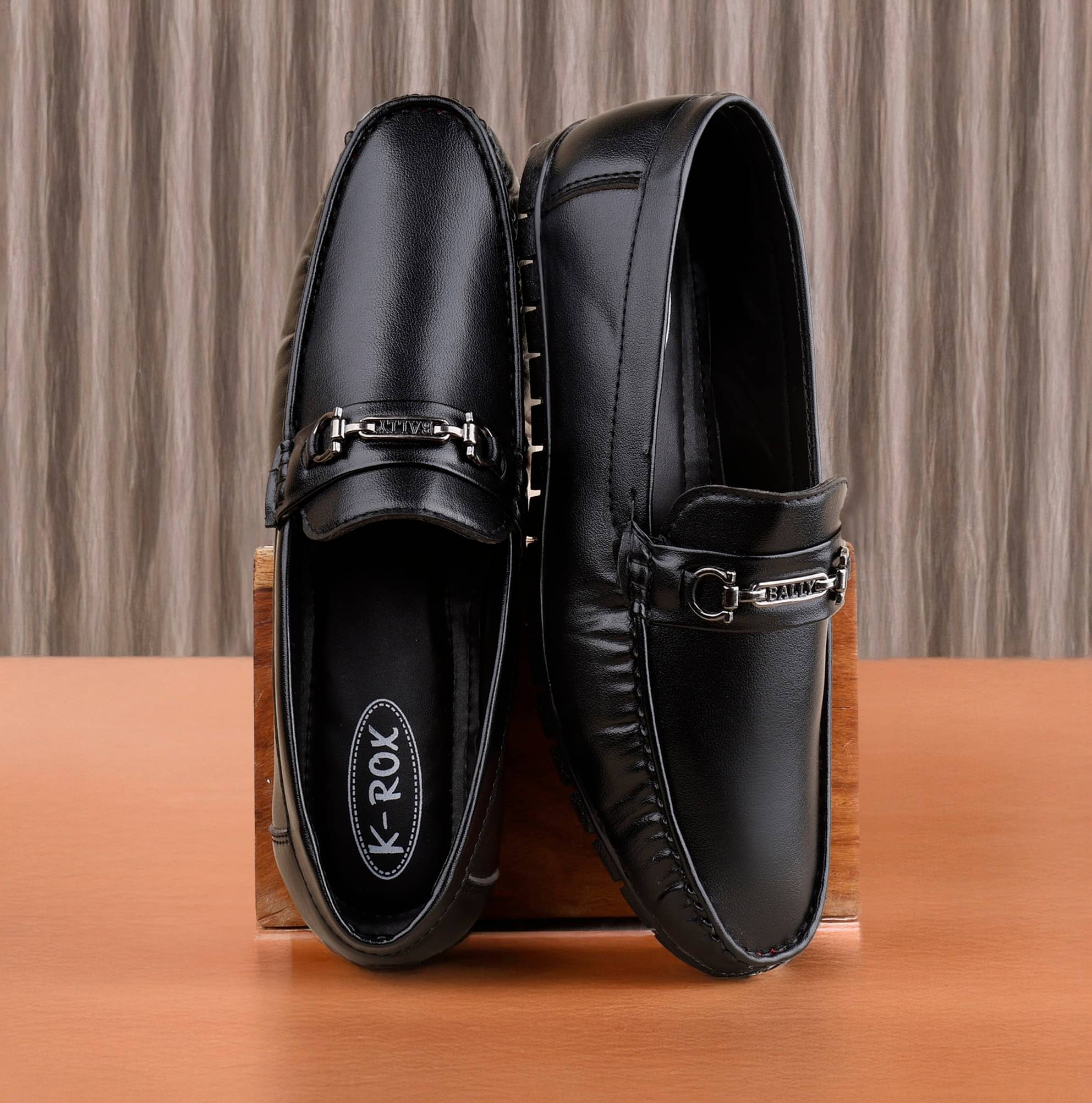     			Roaster Black Men's Formal Shoes