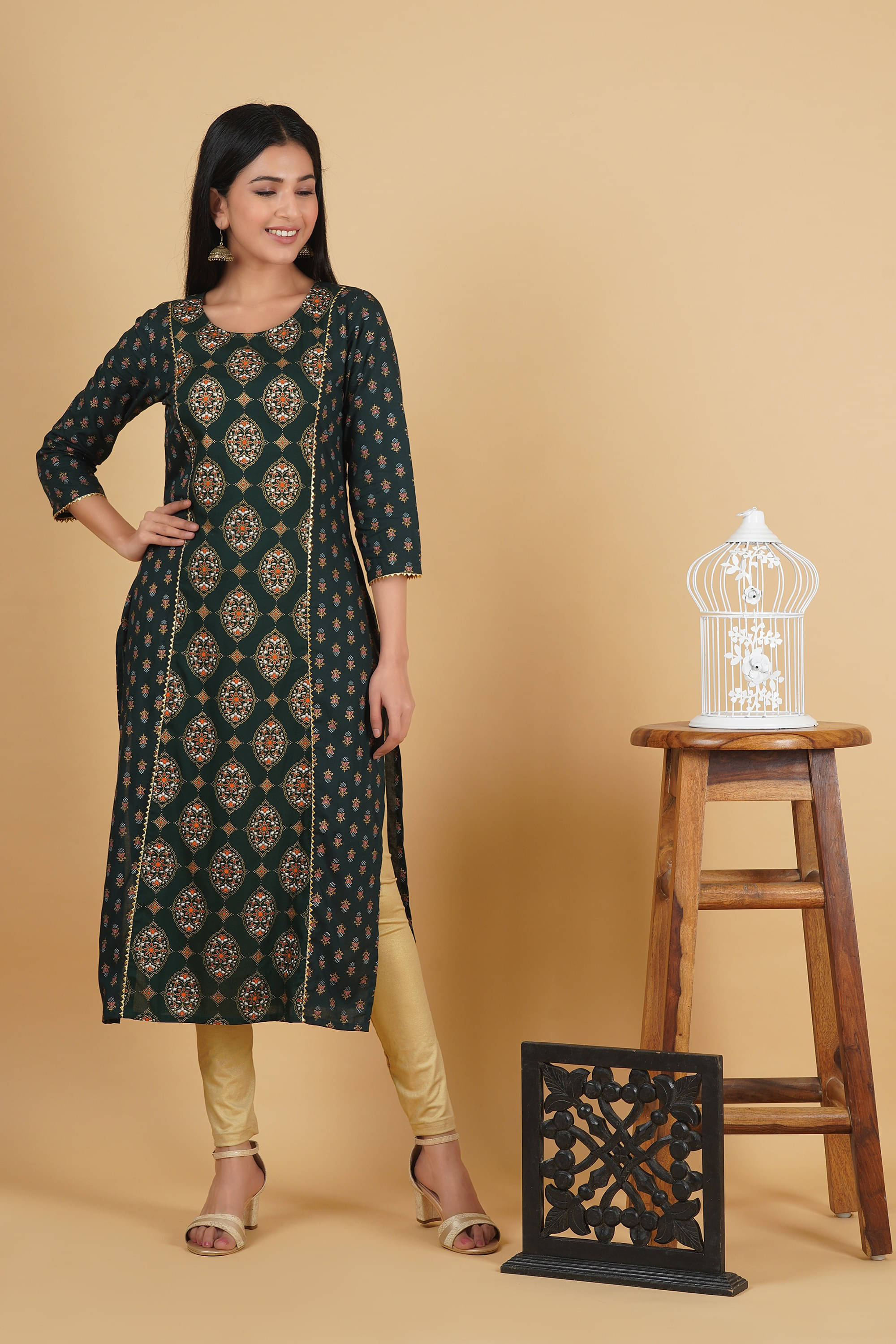     			SEVEN FLOWER Women Viscose Rayon Printed A-line Kurti ( Dark Green )