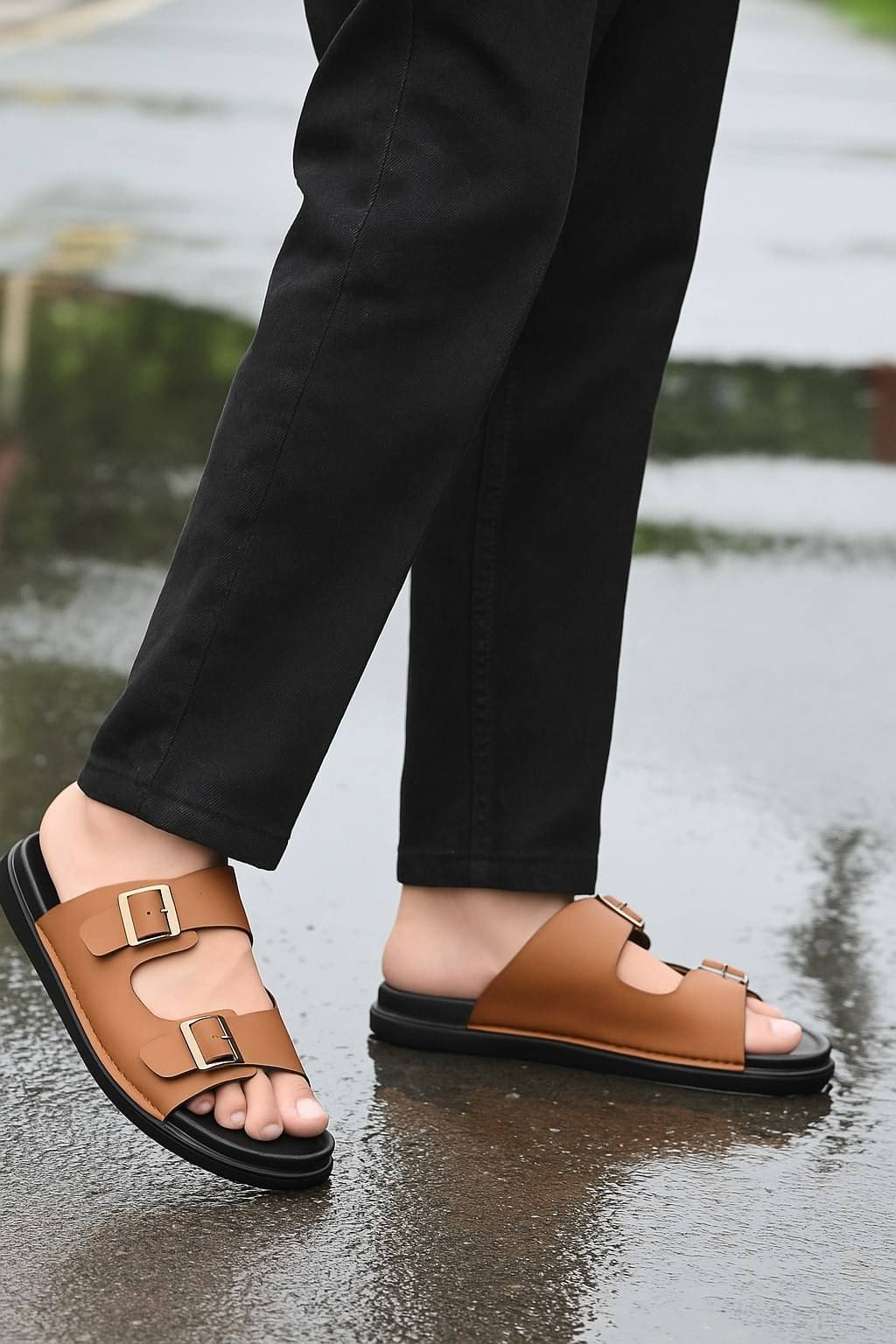     			Asteroid Tan Men's Daily Slipper