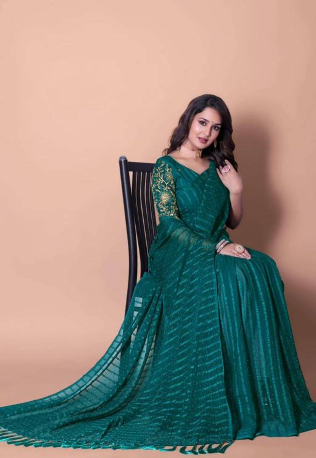     			MALAVIYA FASHION Chiffon Embellished Regular Saree With Unstitched Blouse Piece ( Teal )