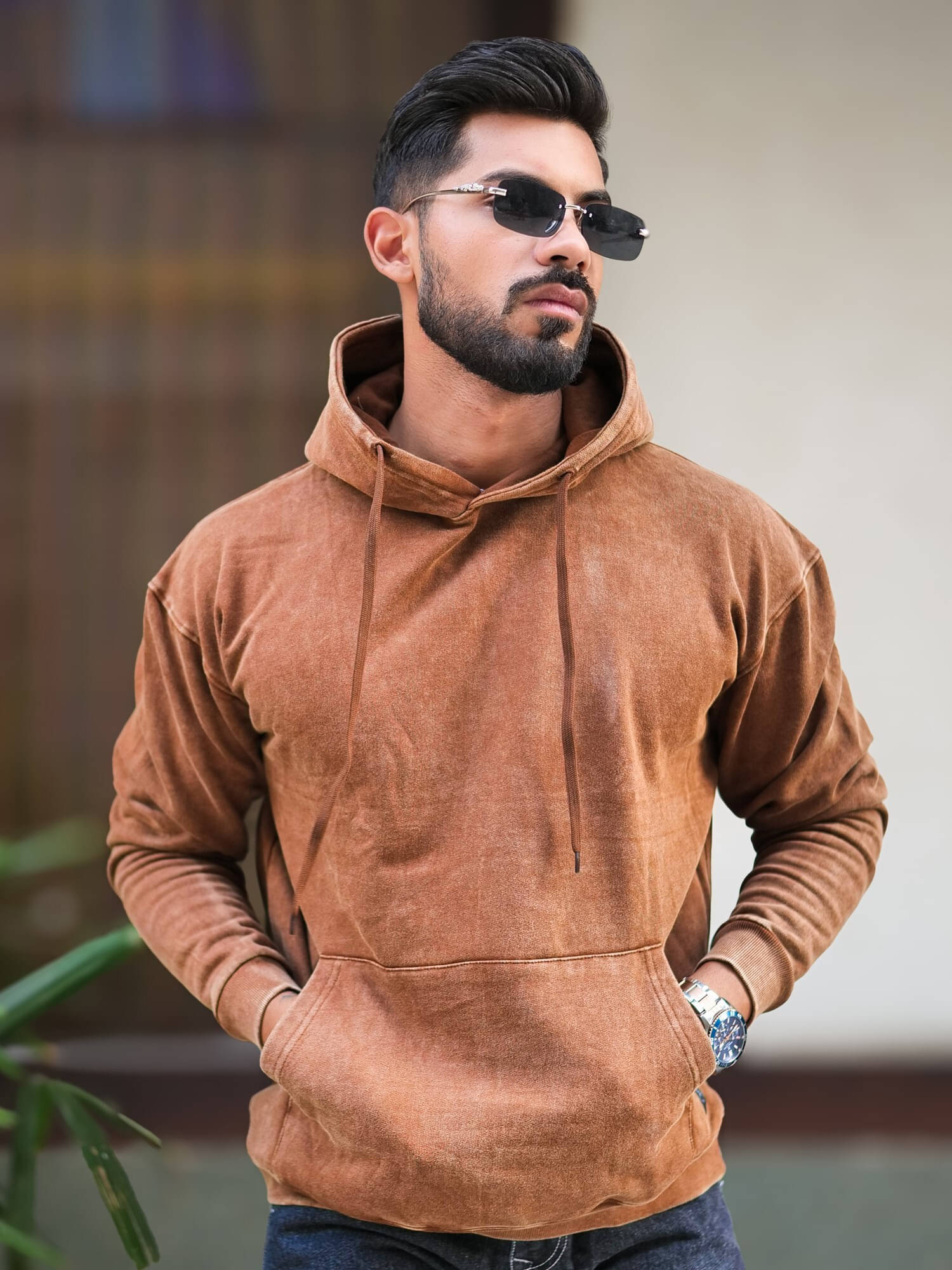 Maniac Cotton Blend Hooded Men's Sweatshirt - Brown ( Pack of 1 )     			Maniac Cotton Blend Hooded Men's Sweatshirt - Brown ( Pack of 1 )
