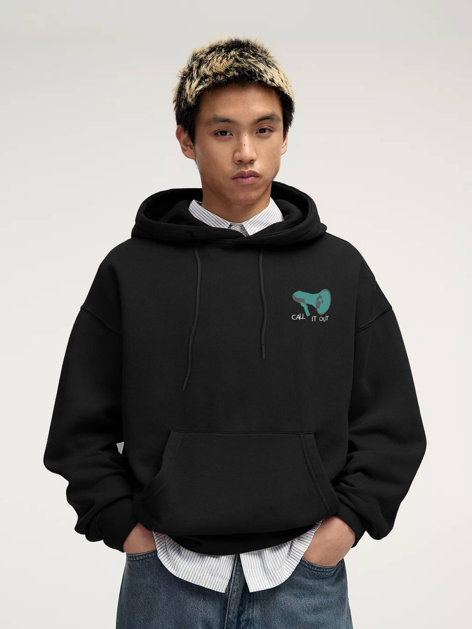 Maniac Cotton Blend Hooded Men's Sweatshirt - Black ( Pack of 1 )     			Maniac Cotton Blend Hooded Men's Sweatshirt - Black ( Pack of 1 )