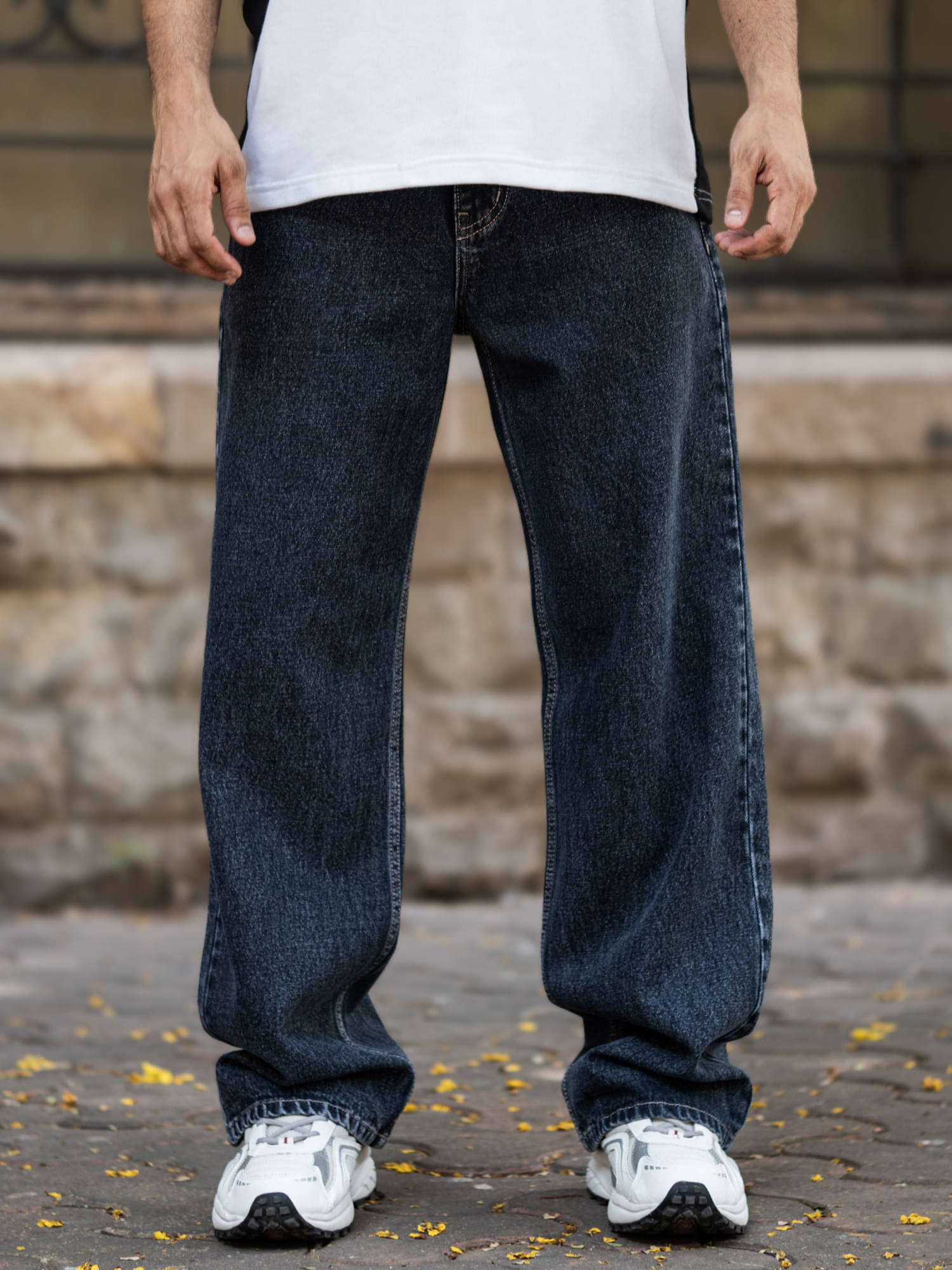 Maniac Relaxed Clean Look Men's Jeans - Navy Blue ( Pack of 1 ) Maniac Relaxed Clean Look Men's Jeans - Navy Blue ( Pack of 1 )