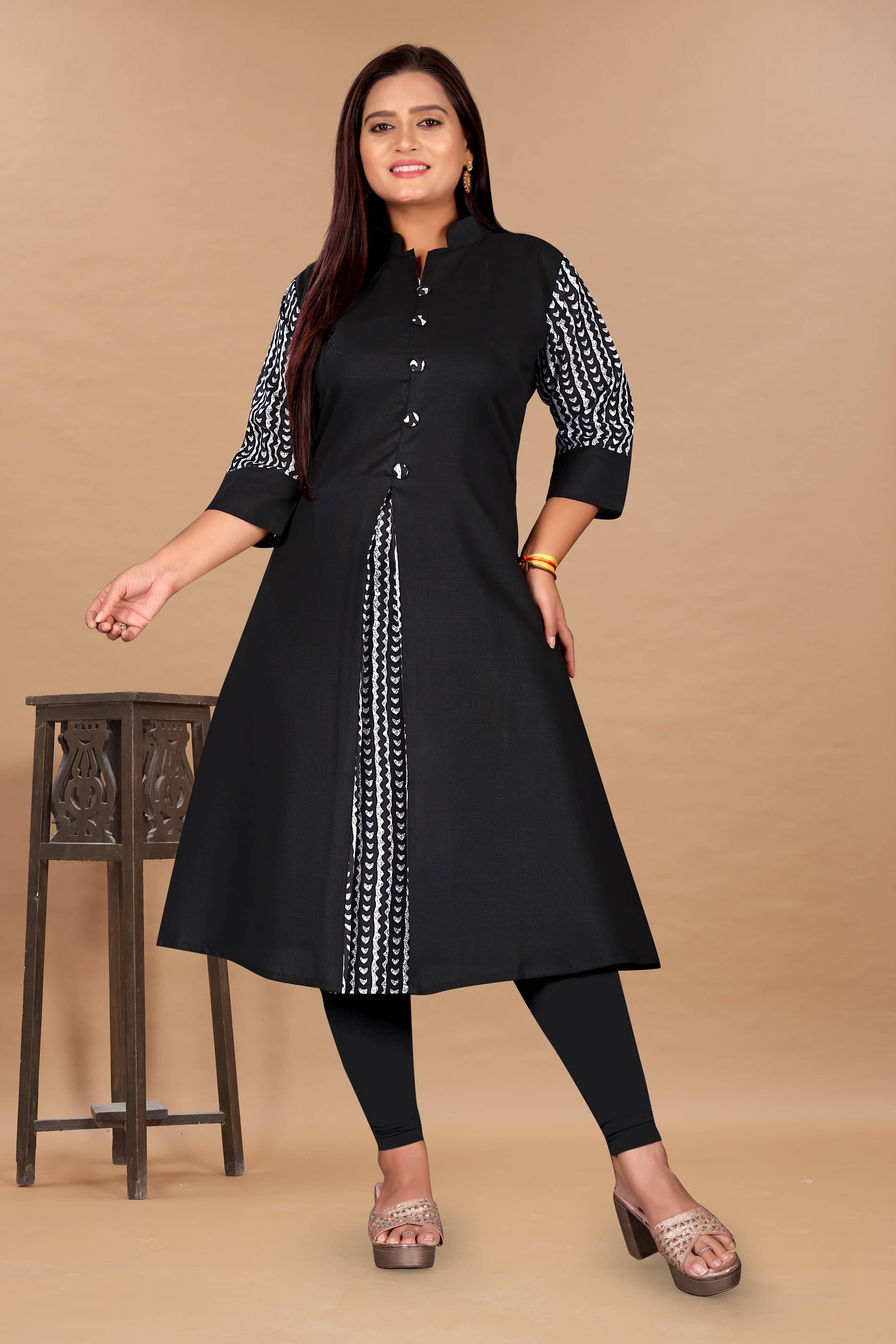 RIAANA Women Cotton Blend Printed Front Slit Kurti ( Black ) - Kurtis, Tunics | Buy online on ZillyBuy