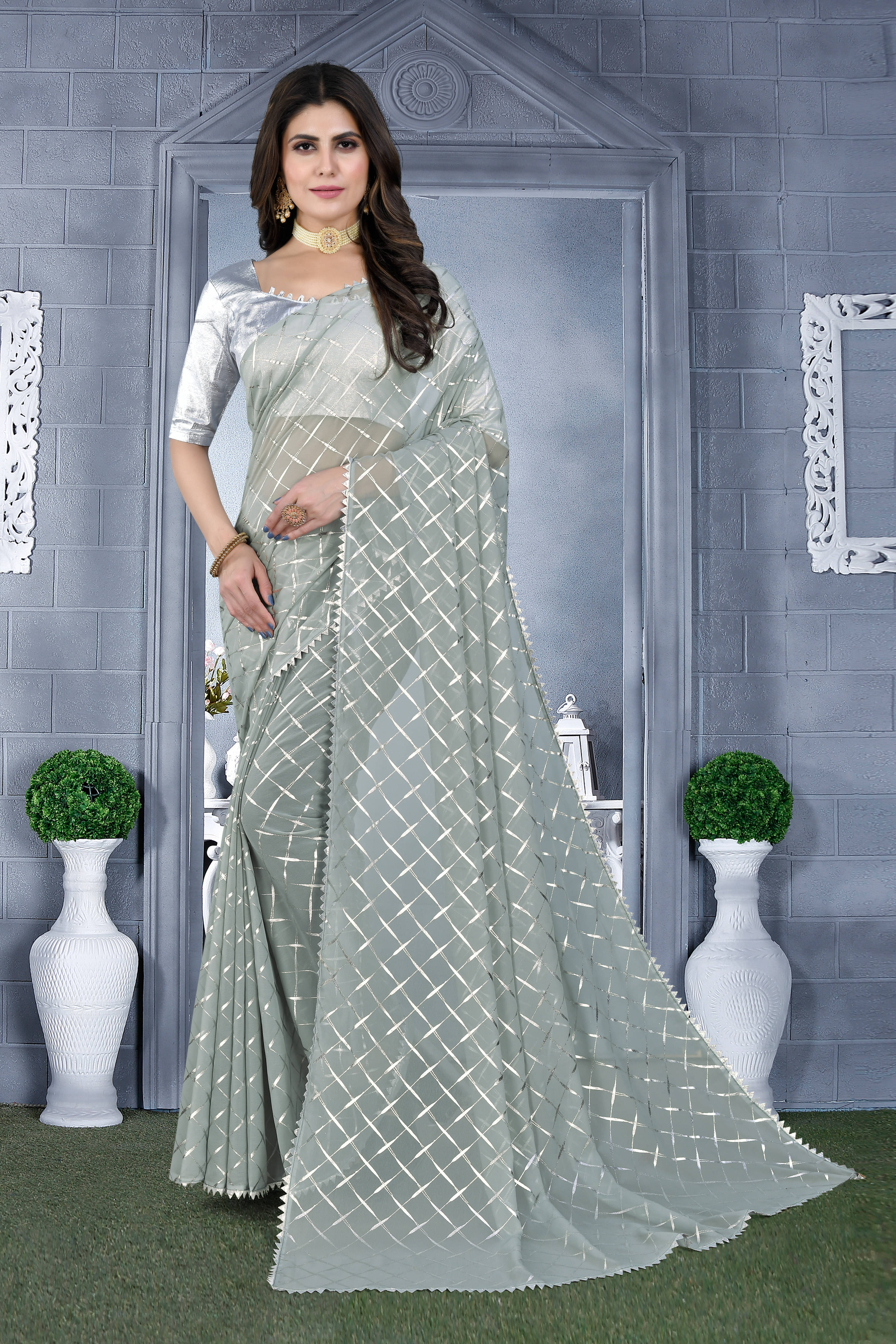 RedFish Georgette Embellished Regular Saree With Unstitched Blouse Piece ( Grey ) RedFish Georgette Embellished Regular Saree With Unstitched Blouse Piece ( Grey )