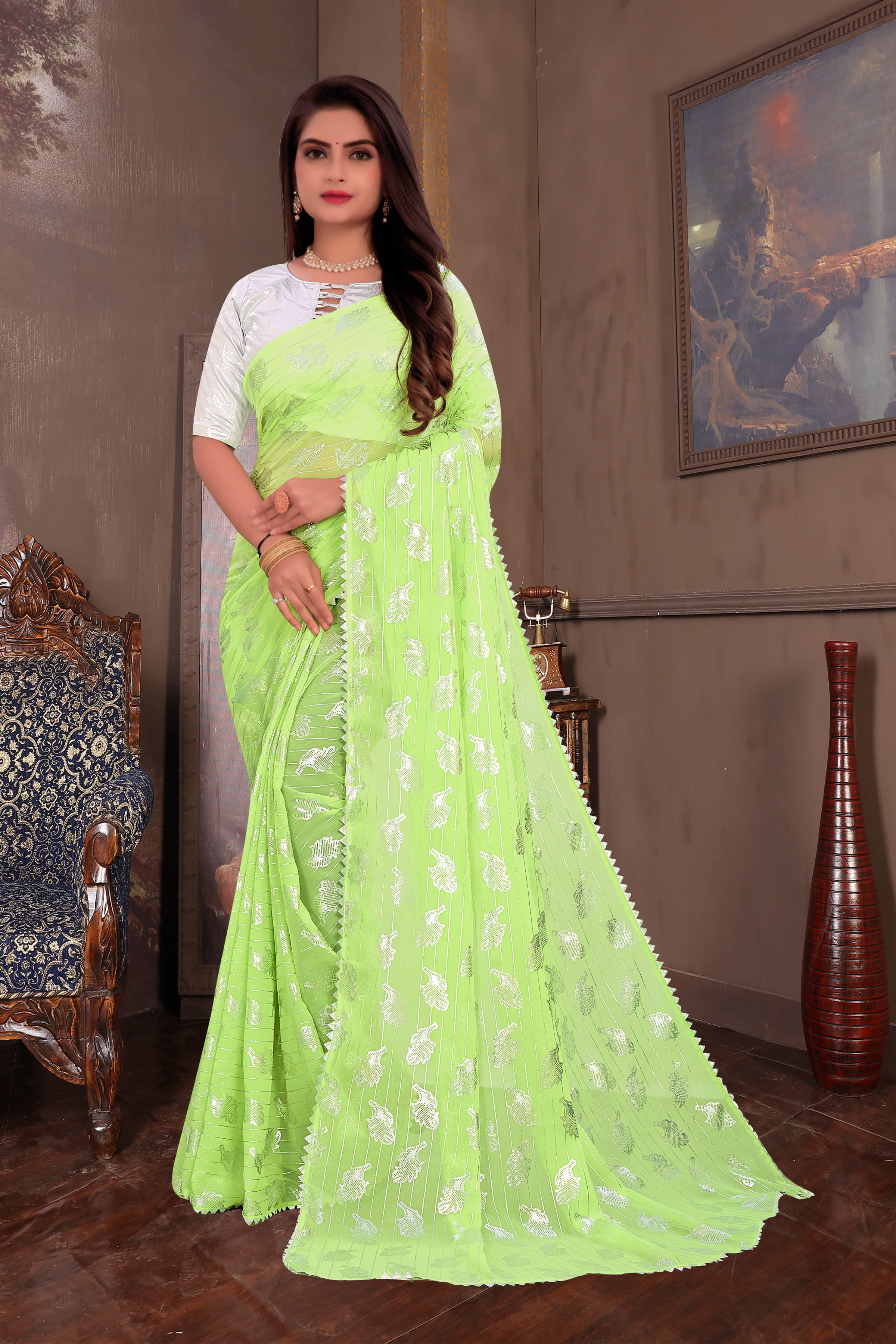 RedFish Georgette Self Design Regular Saree With Unstitched Blouse Piece ( Light Green ) RedFish Georgette Self Design Regular Saree With Unstitched Blouse Piece ( Light Green )