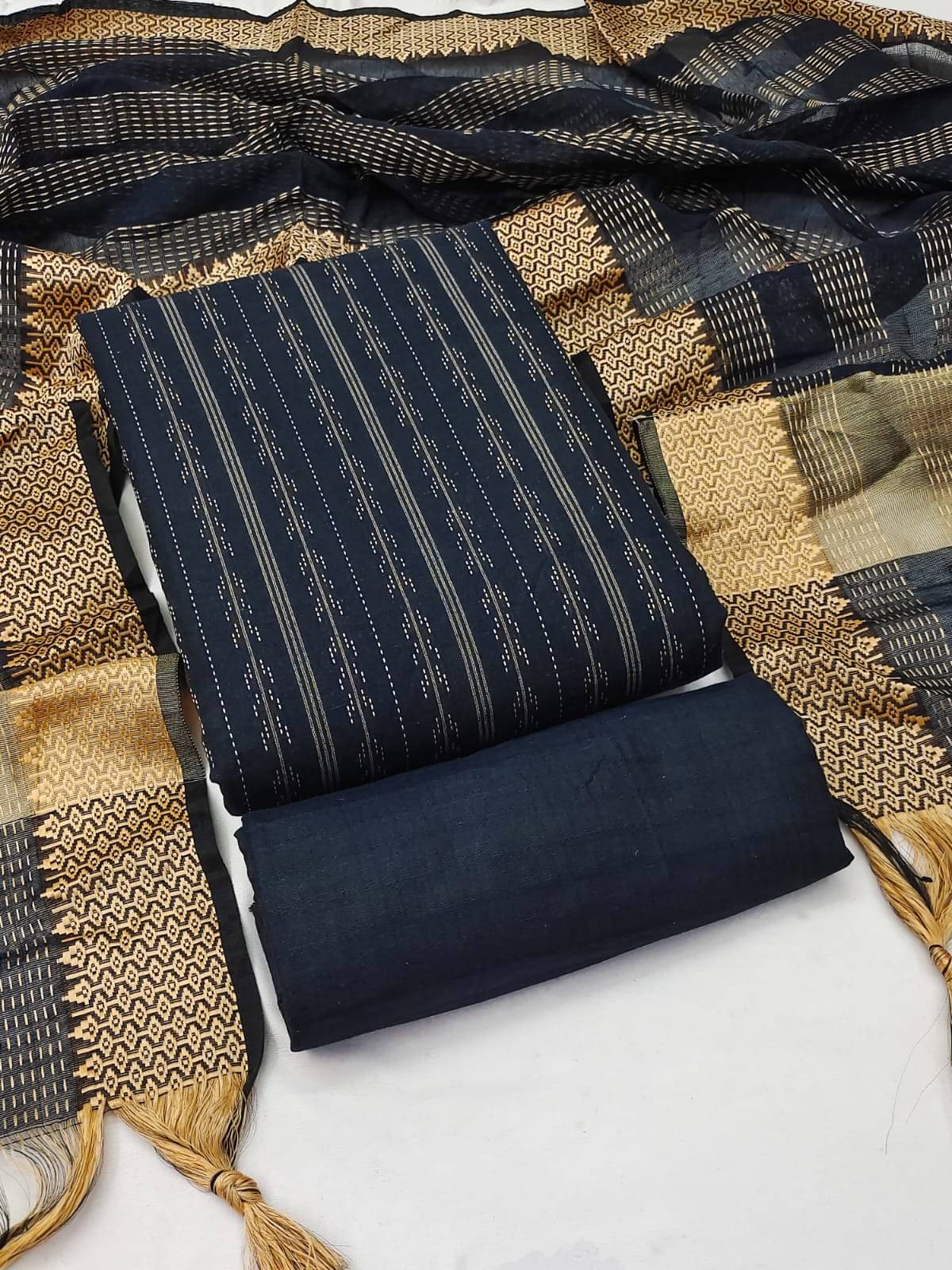 Shree Mahantam Women Cotton Unstitched Dress Material ( Blue ) Shree Mahantam Women Cotton Unstitched Dress Material ( Blue )