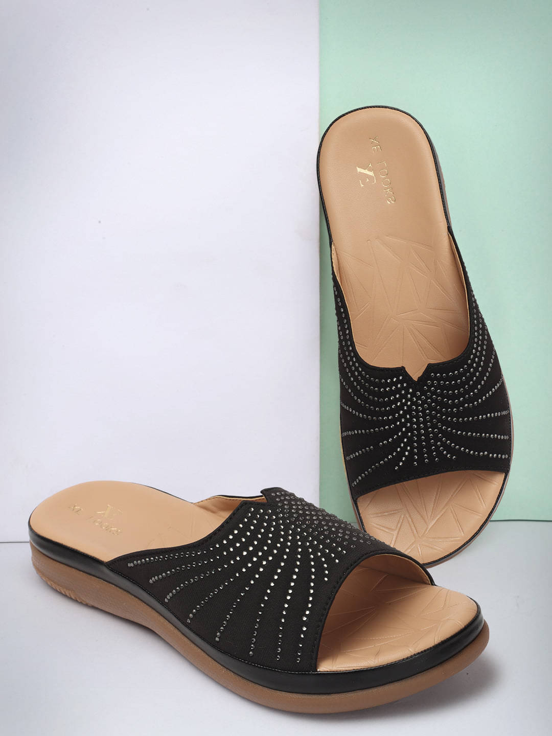     			XE Looks Black Women's Flats
