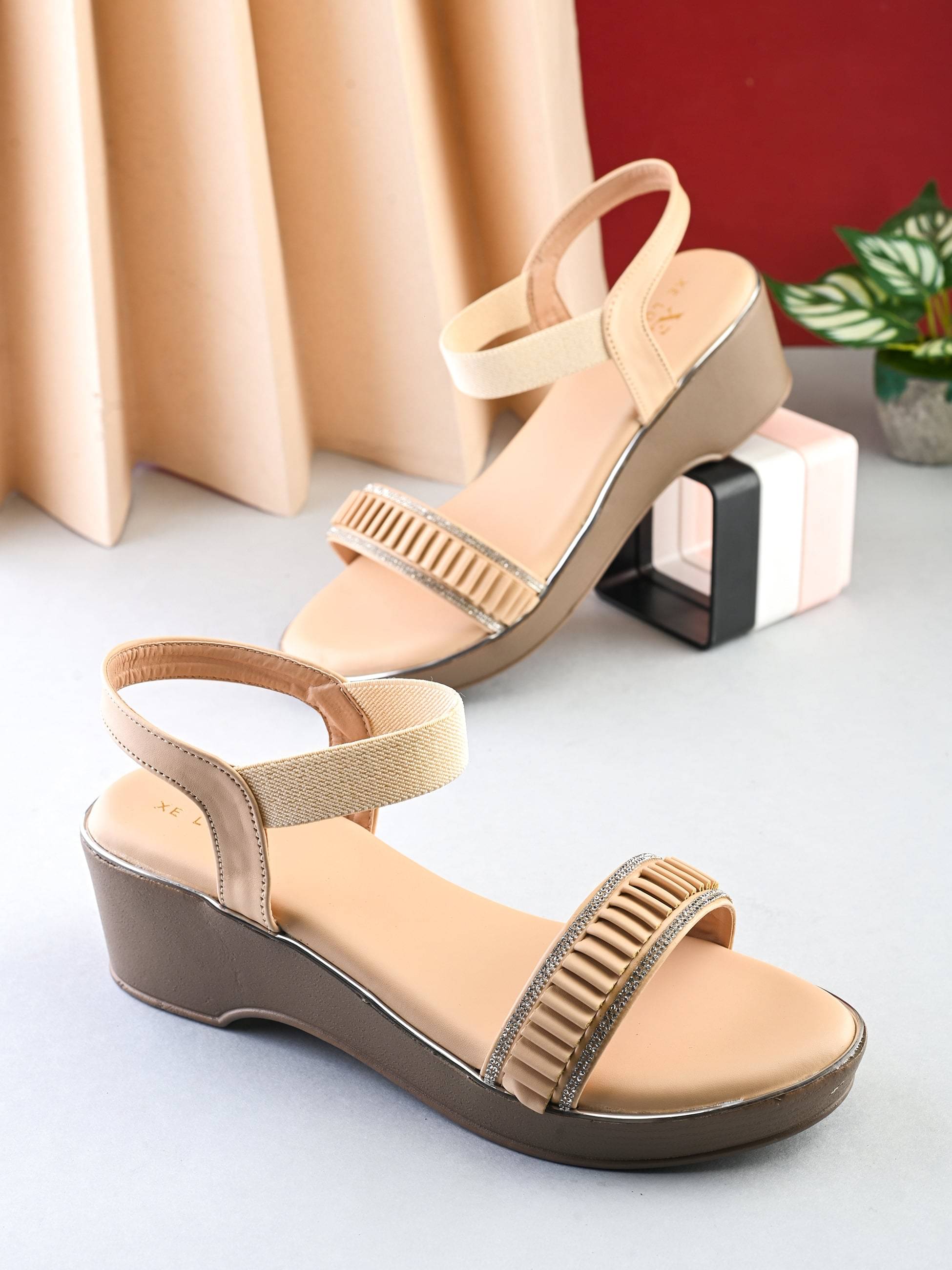     			XE Looks Cream Women's Slip On Heels