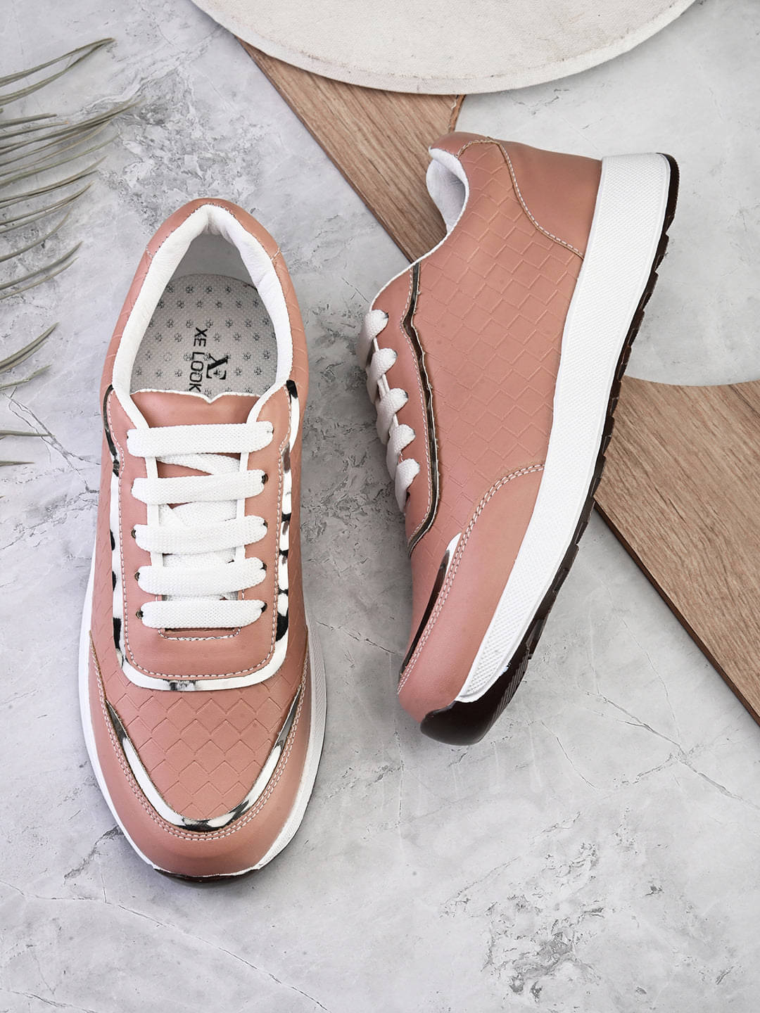     			XE Looks Peach Women's Sneakers