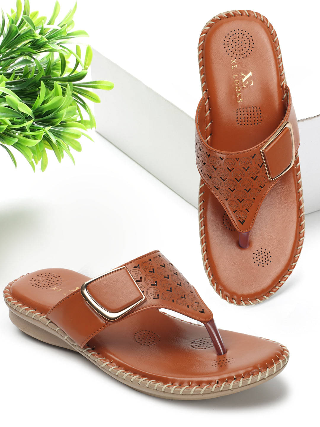 XE Looks Tan Women's Flats XE Looks Tan Women's Flats