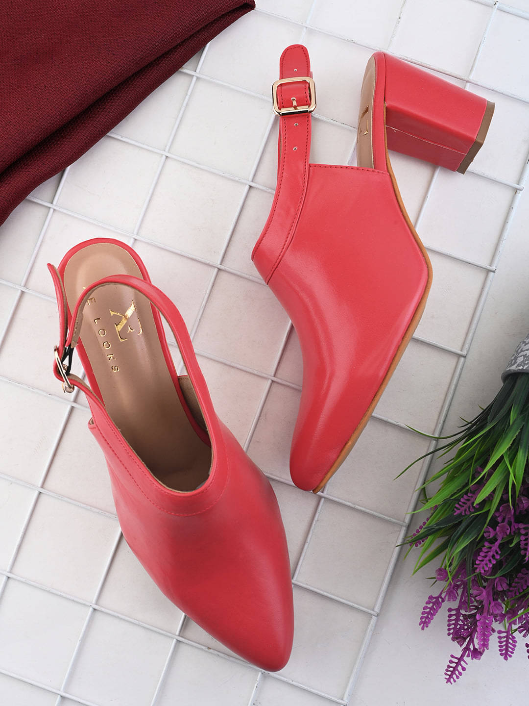     			XE Looks White Women's Sandal Heels