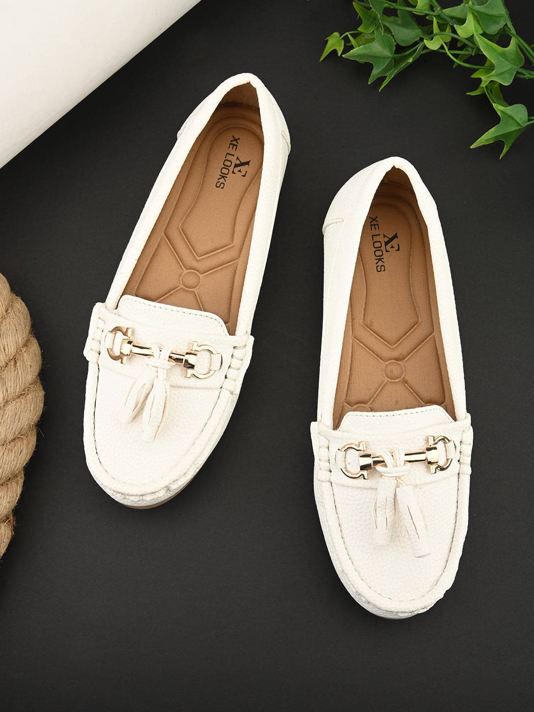     			XE Looks White Women's Loafers