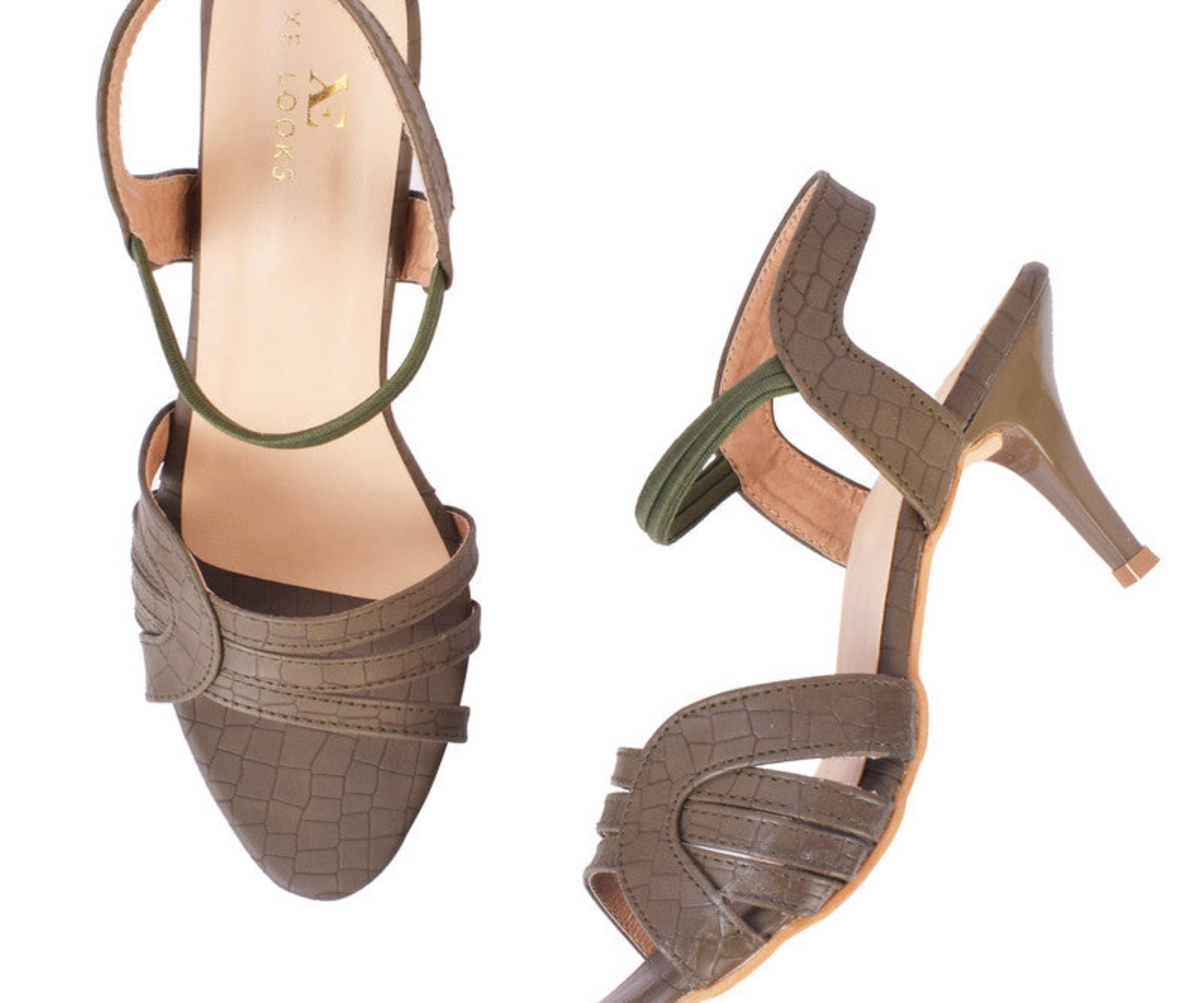     			XE Looks White Women's Slip On Heels