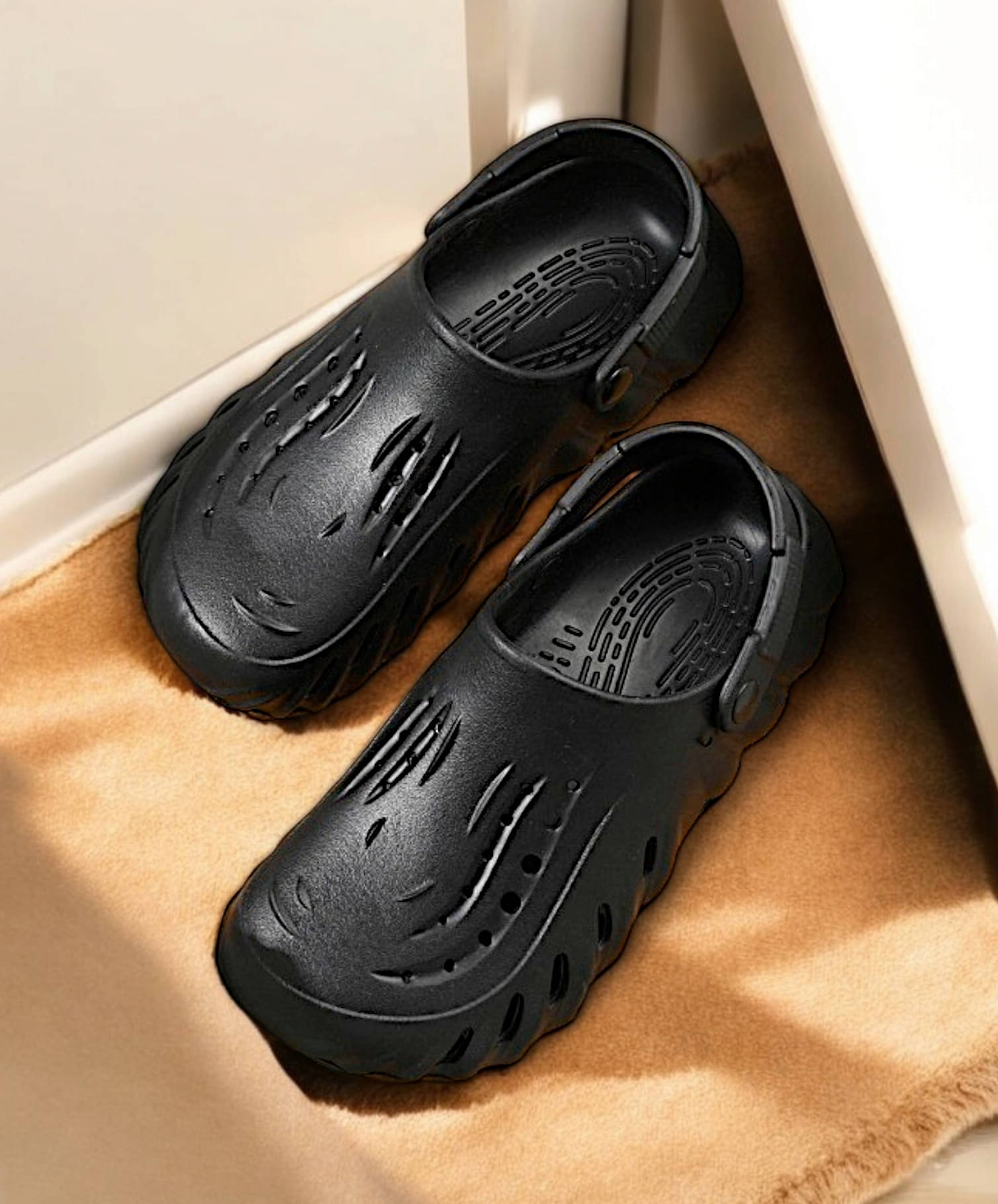    			KAPANI - Black Men's Clogs
