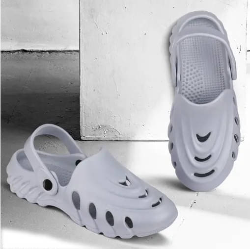     			KAPANI - Grey Men's Clogs