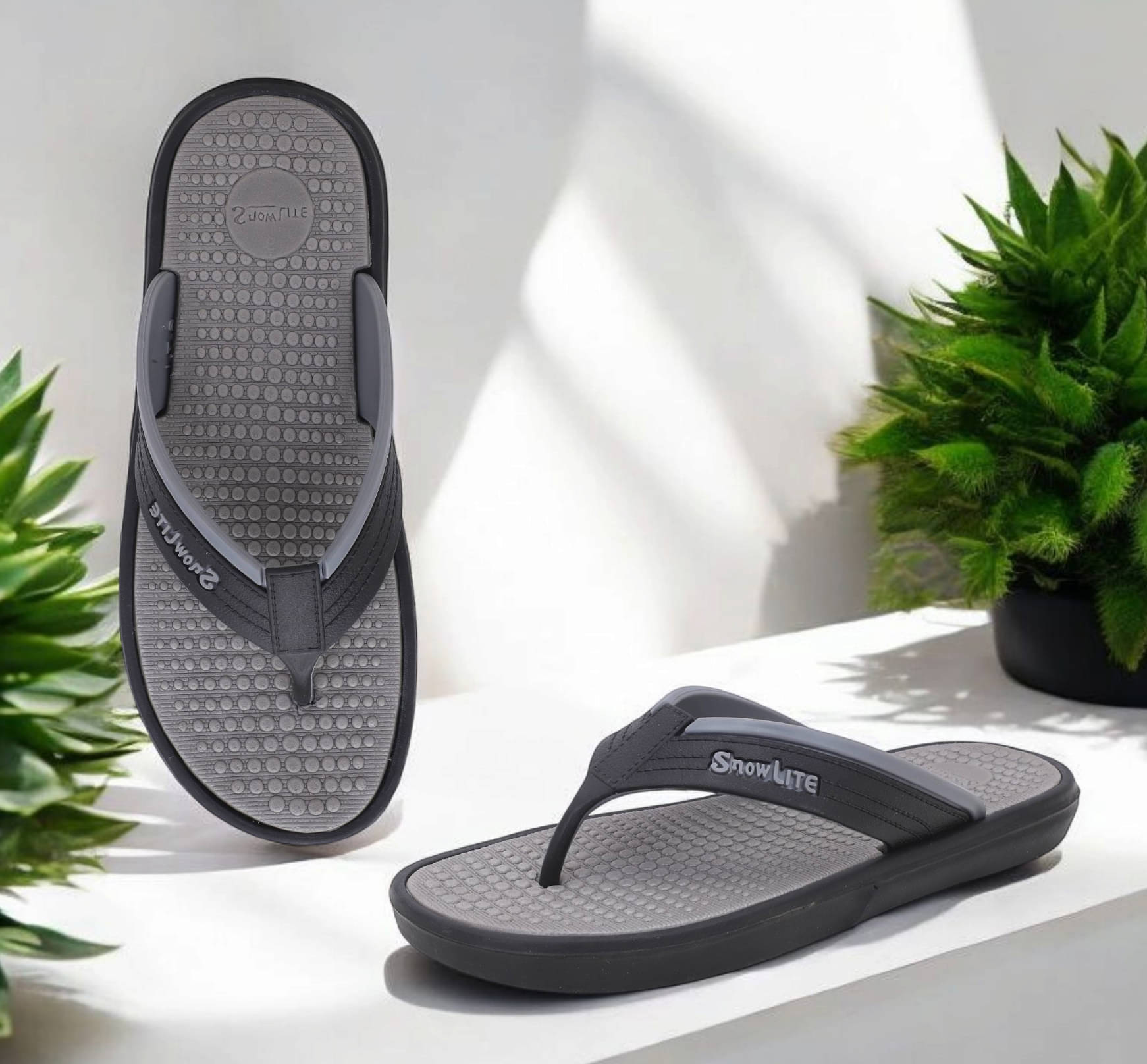     			KAPANI Grey Men's Daily Slipper