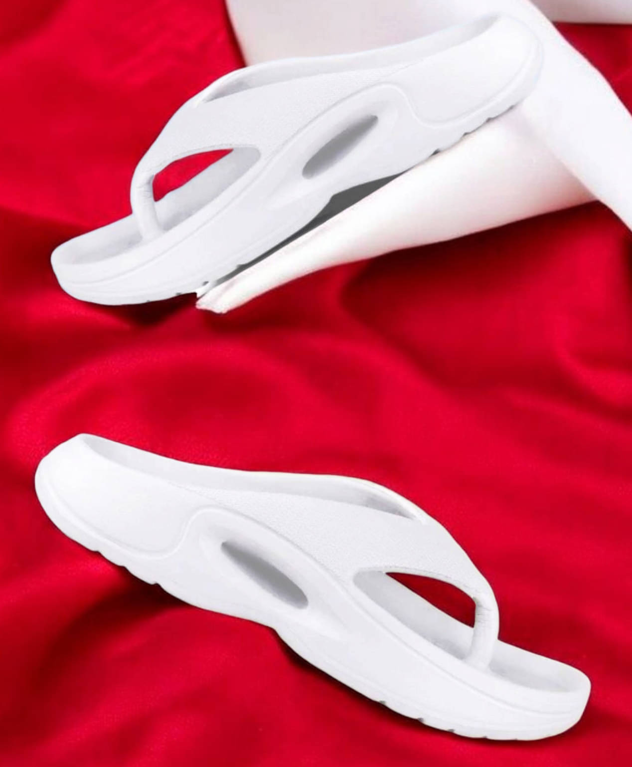     			KAPANI White Men's Daily Slipper