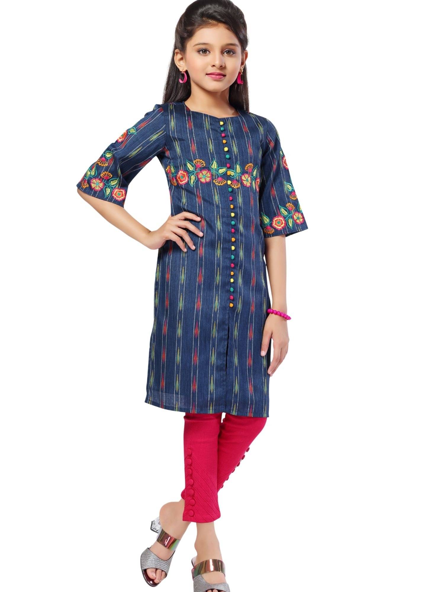 MASTARANG Girls Cotton Blend Kurti with Pants ( Pack of 1 , Navy Blue ) MASTARANG Girls Cotton Blend Kurti with Pants ( Pack of 1 , Navy Blue )