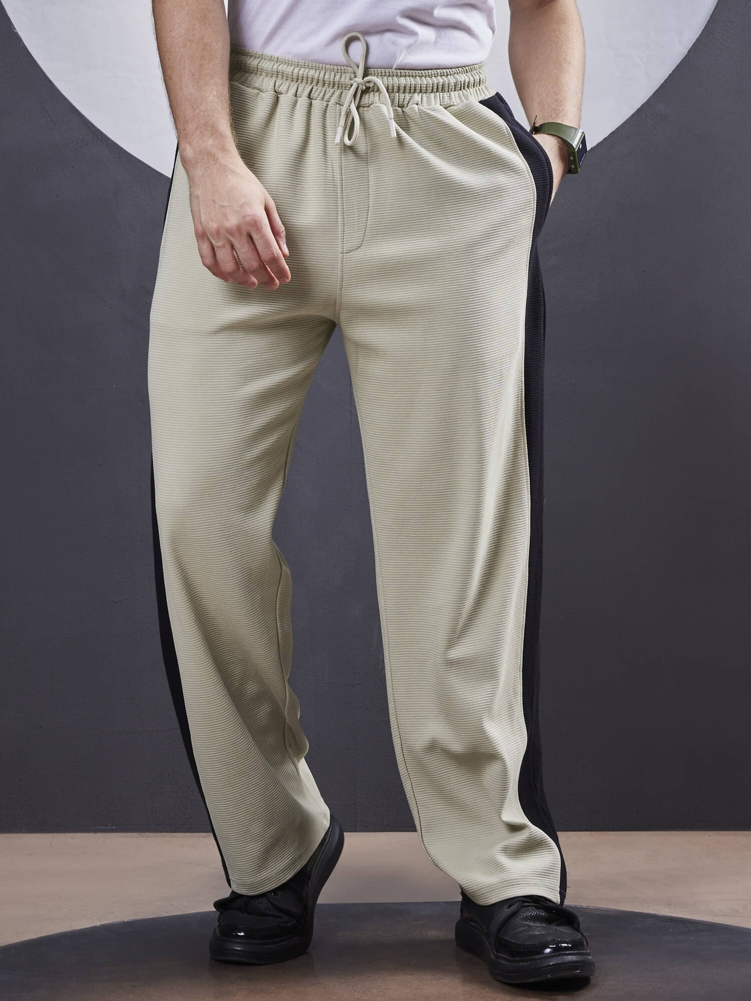 Maniac Beige Cotton Men's Trackpants ( Pack of 1 ) Maniac Beige Cotton Men's Trackpants ( Pack of 1 )