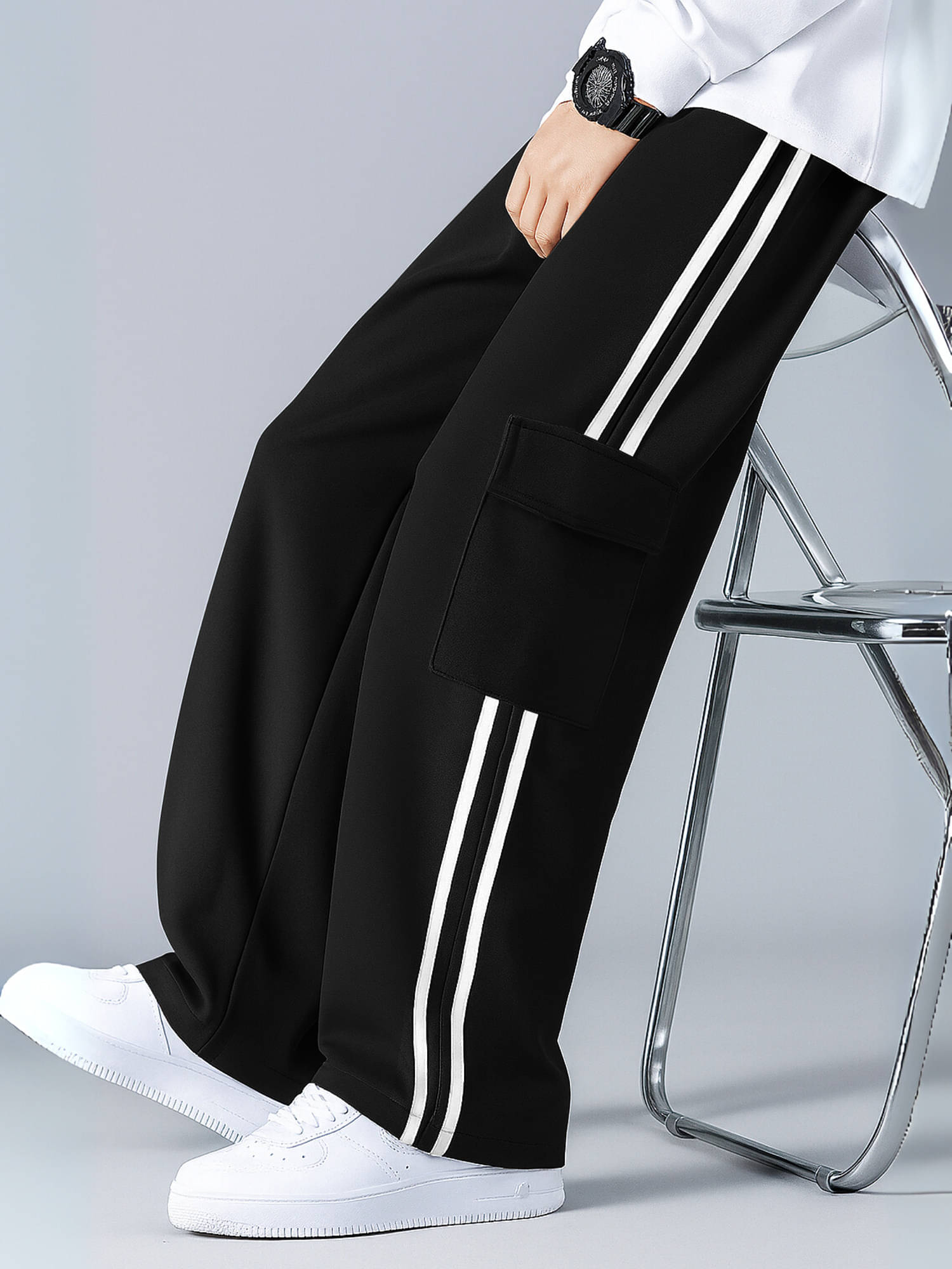     			Maniac Regular Pleated Men's Joggers - Multicolor ( Pack of 1 )