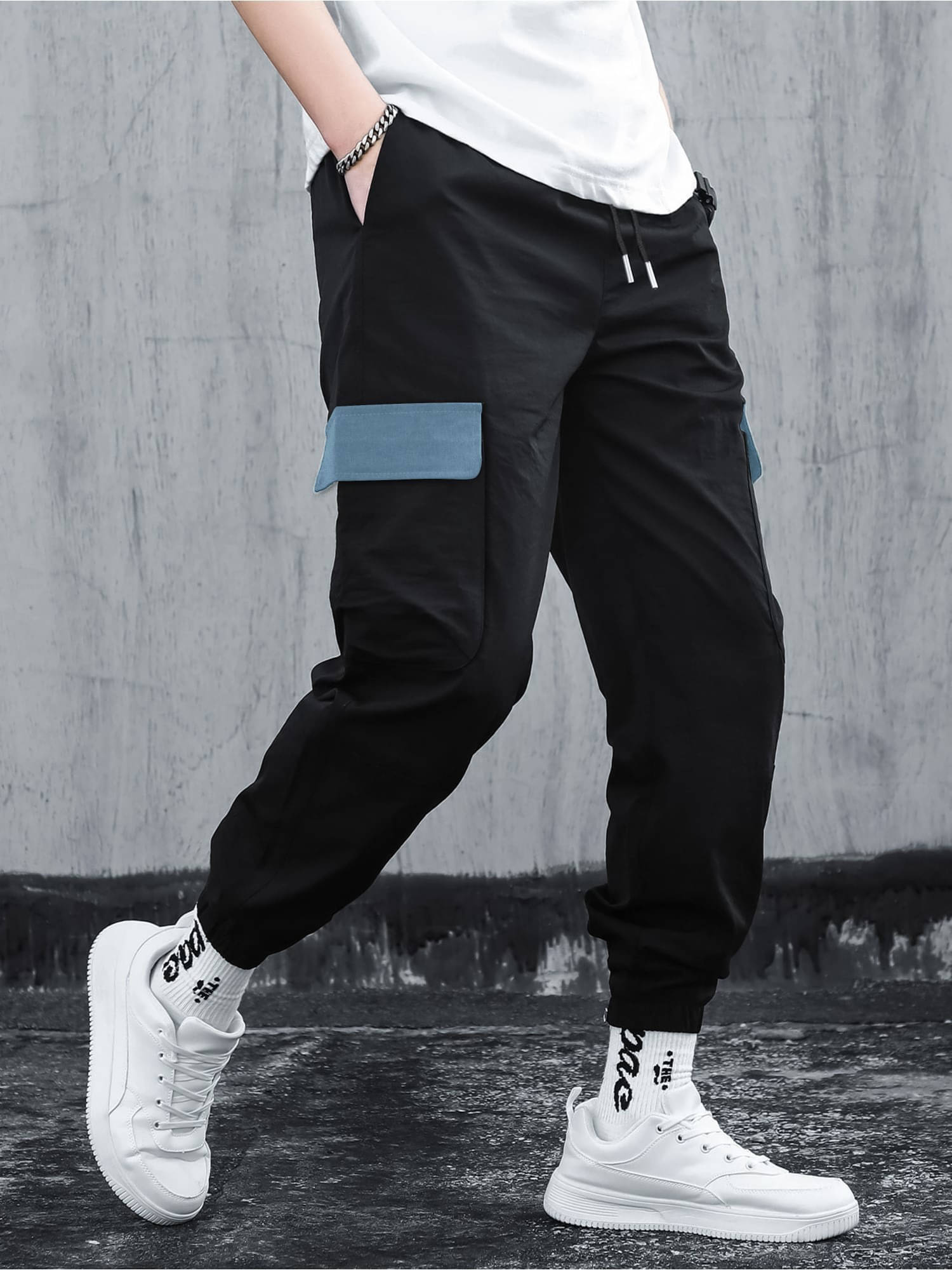     			Maniac Slim Pleated Men's Joggers - Black ( Pack of 1 )