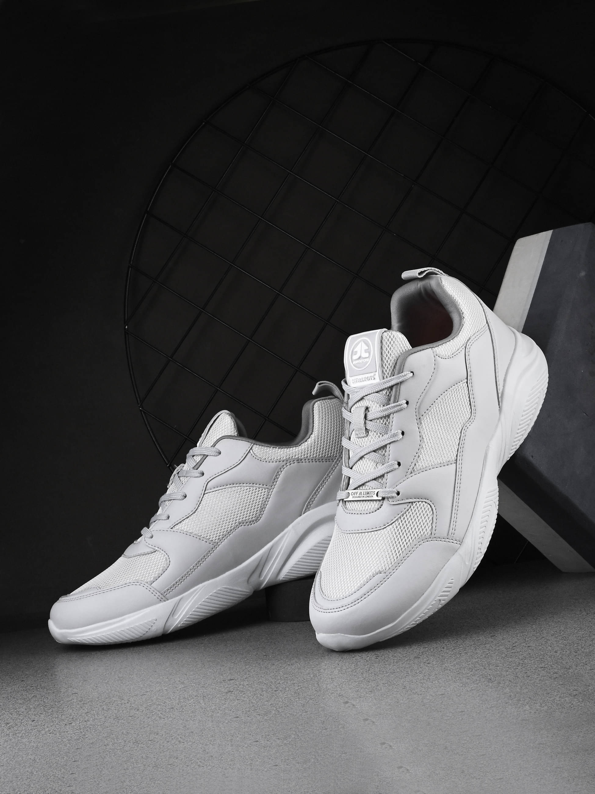     			OFF LIMITS HACHIKO Light Grey Men's Sports Running Shoes