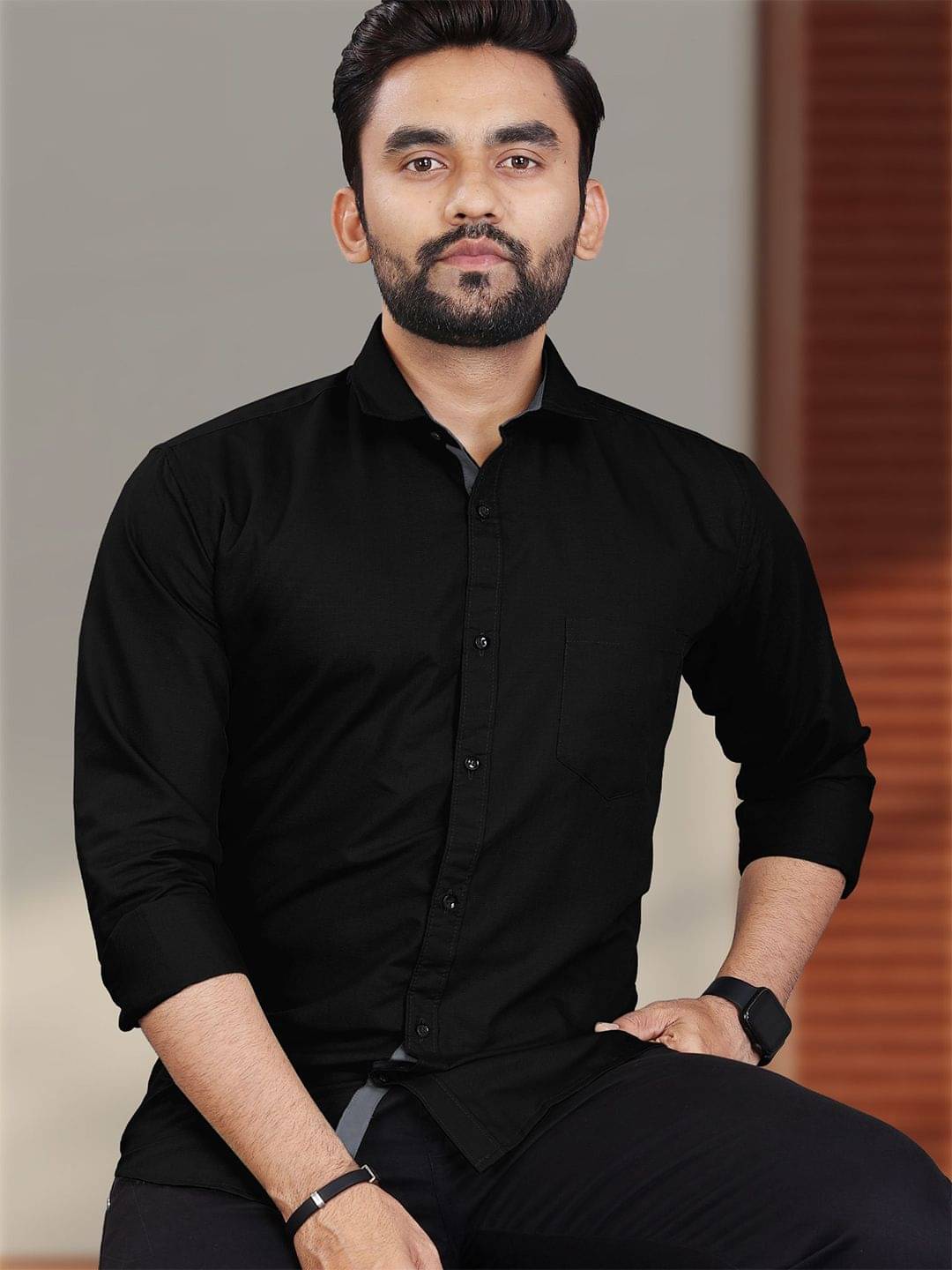    			iexira Cotton Blend Regular Fit Full Sleeves Men's Formal Shirt - Black ( Pack of 1 )