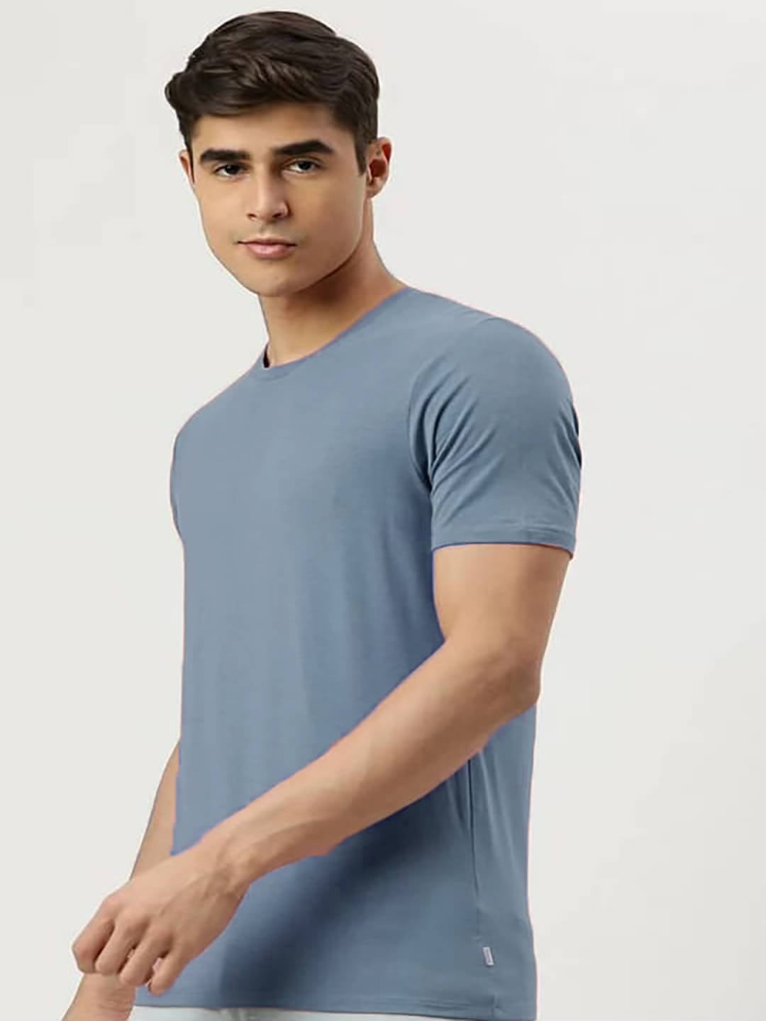 9lkha Men Cotton Blend Regular Fit Solid T-Shirt ( Blue ) 9lkha Men Cotton Blend Regular Fit Solid T-Shirt ( Blue )