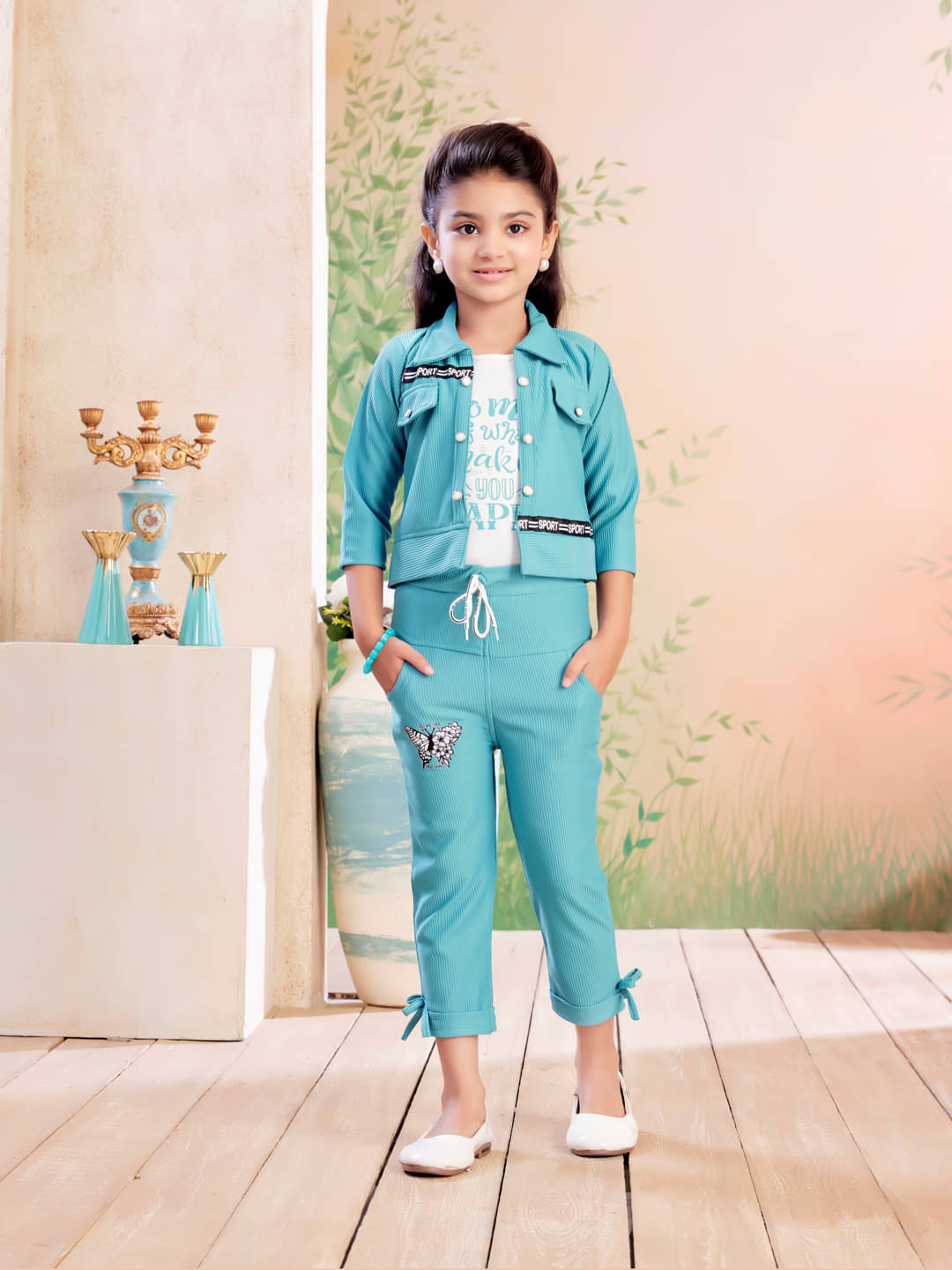     			Aarika Polyester Blend Solid Jacket With Trouser Co-Ord Set For Girls ( Green )