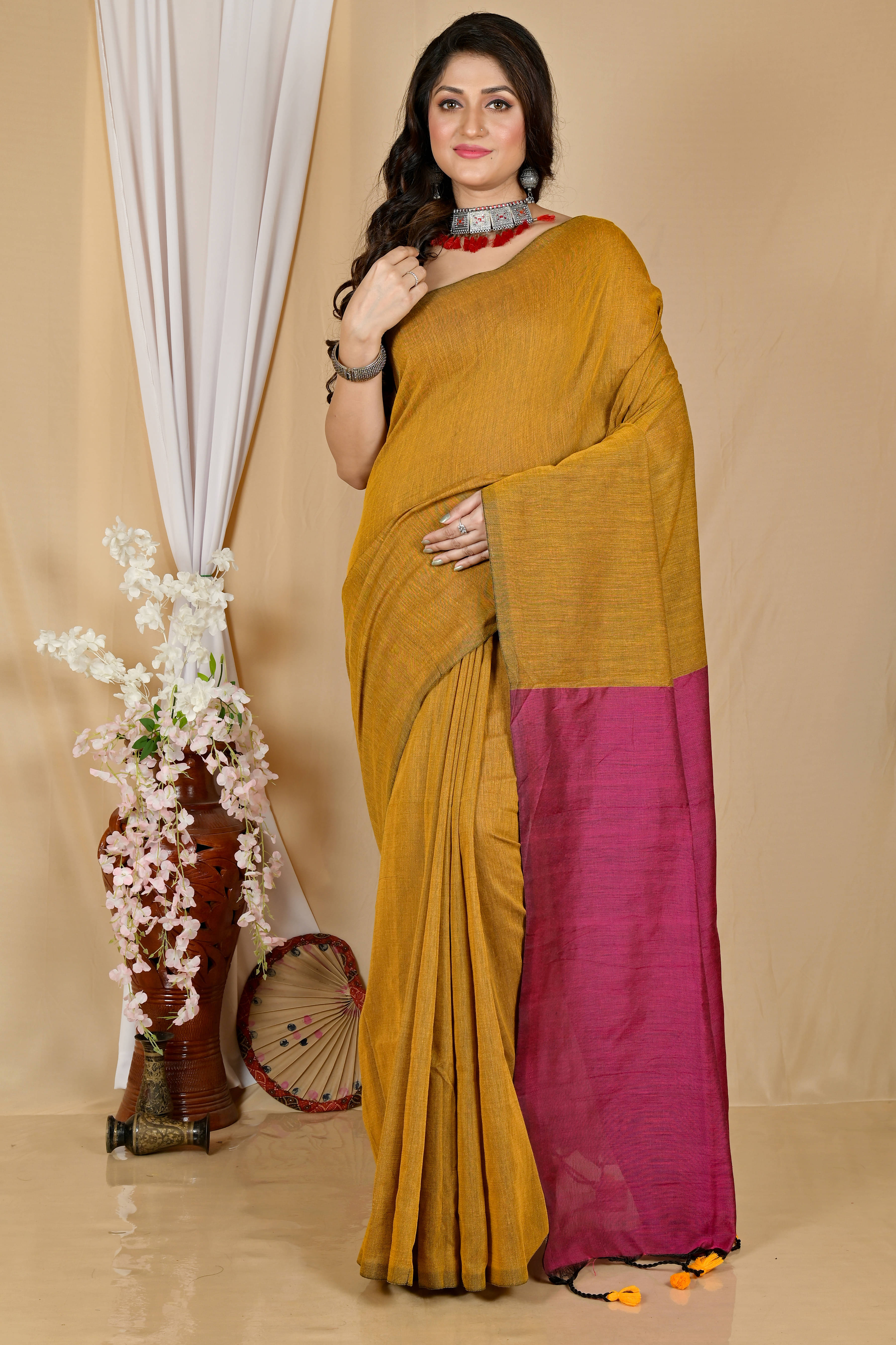     			BRYNBRIT Cotton Blend Embellished Regular Saree With Unstitched Blouse Piece ( Beige )