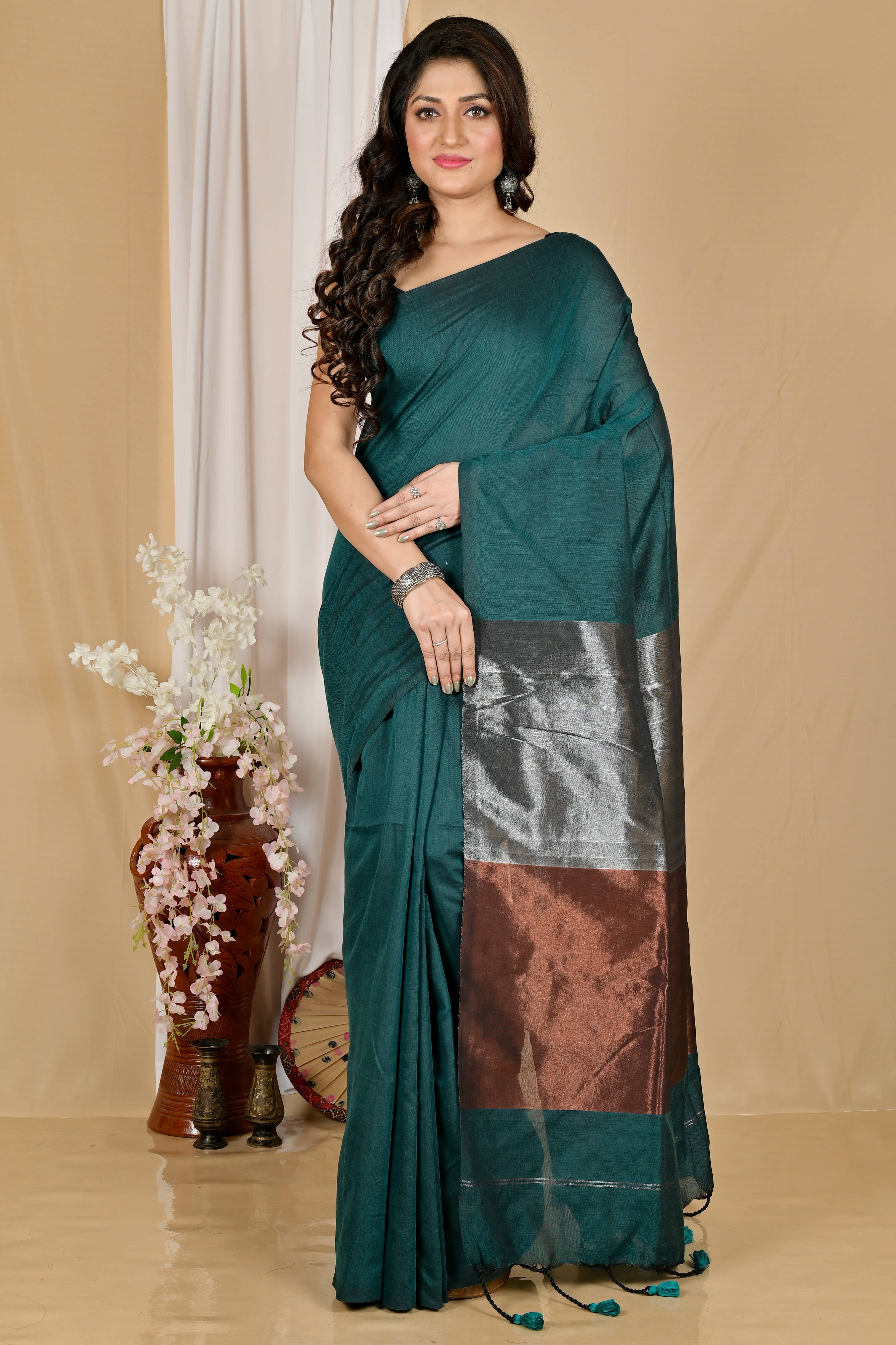     			BRYNBRIT Cotton Self Design Regular Saree With Unstitched Blouse Piece ( Teal )