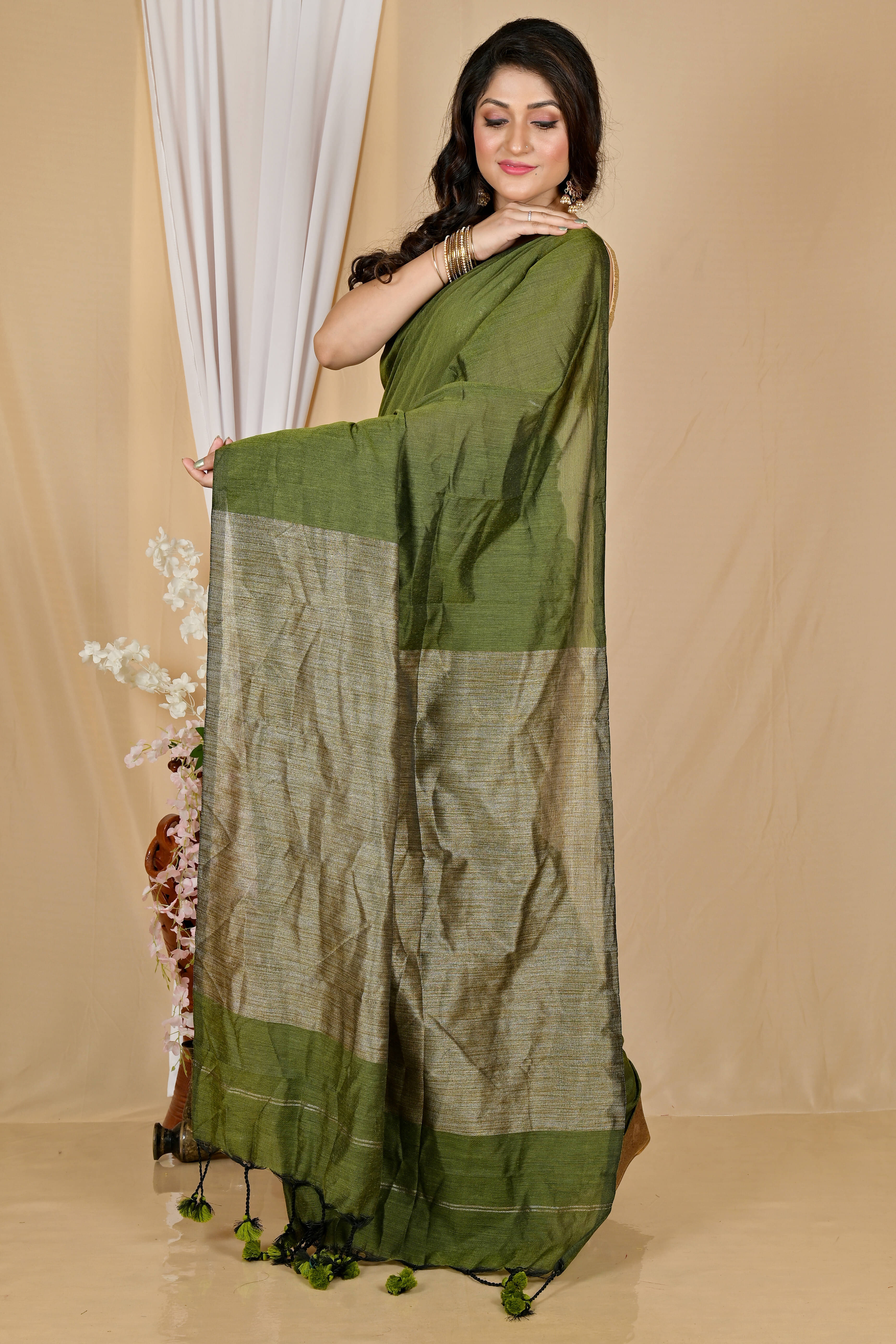     			BRYNBRIT Cotton Self Design Regular Saree With Unstitched Blouse Piece ( Green )
