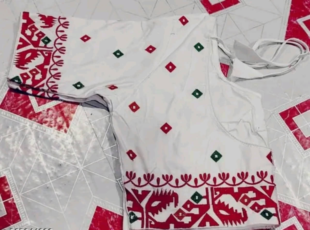     			G White Readymade without Pad Cotton Women's Blouse ( Pack of 1 )