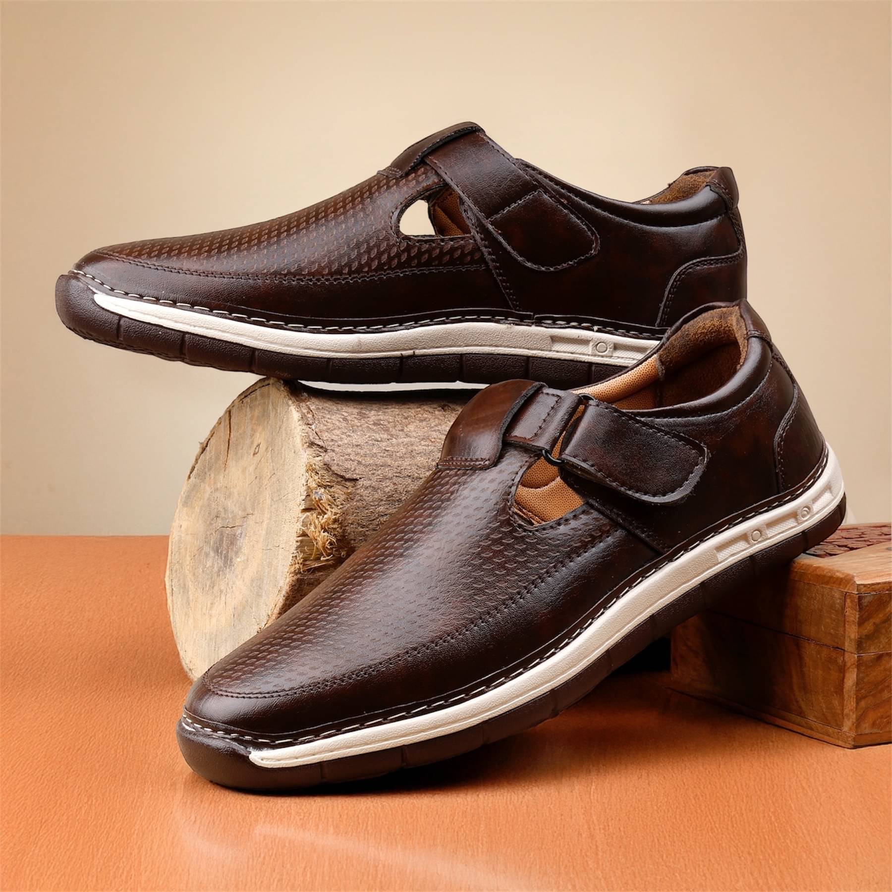     			NUREX - Brown Men's Sandals