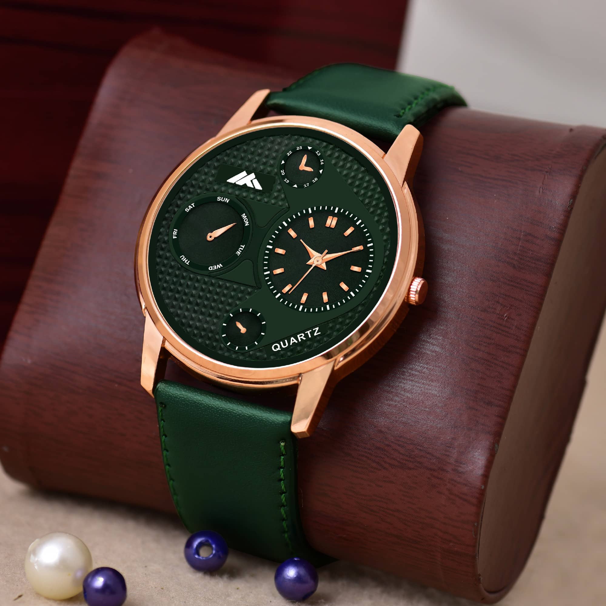 Newman Green Leather Analog Men's Watch