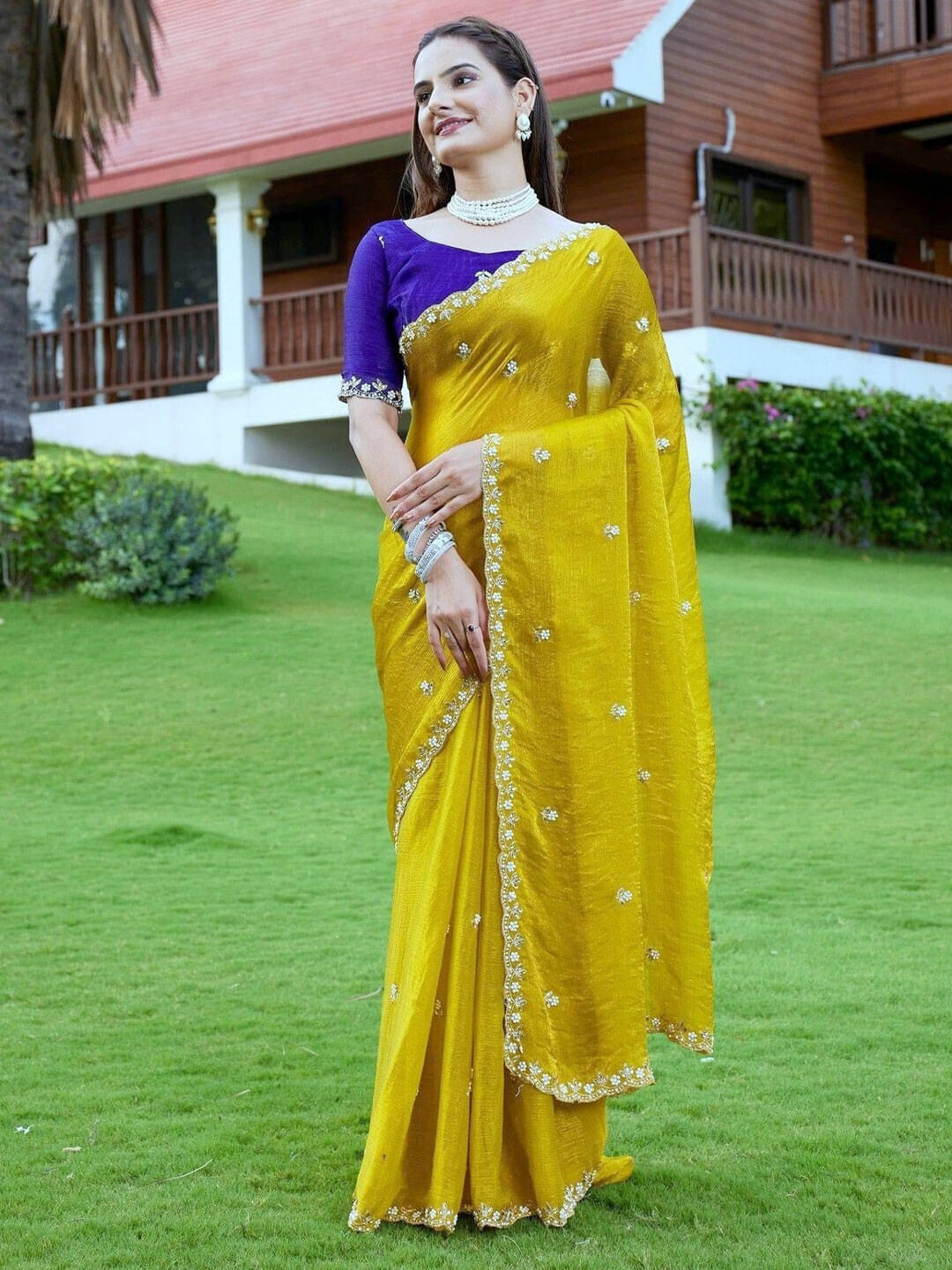 Noise Chiffon Embroidered Regular Saree With Unstitched Blouse Piece ( Yellow ) Noise Chiffon Embroidered Regular Saree With Unstitched Blouse Piece ( Yellow )