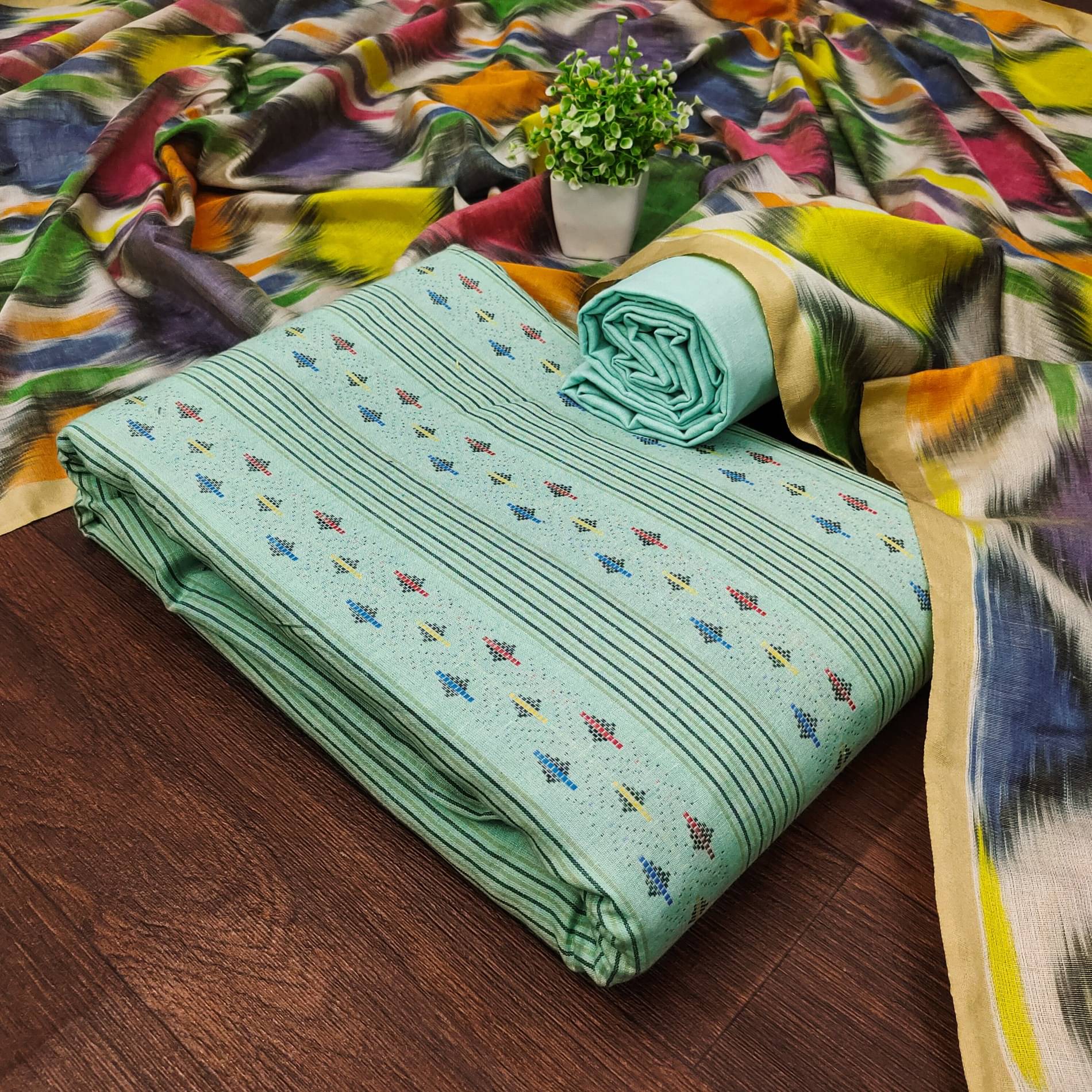     			Shree Mahantam Women Cotton Unstitched Dress Material ( Sea Green )