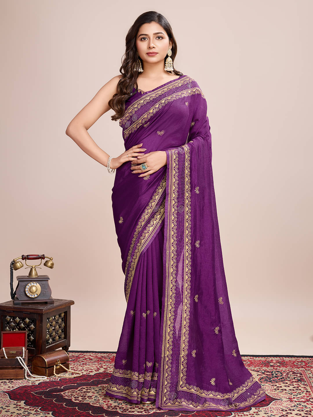     			Varni Fabrics Art Silk Embellished Banarasi saree With Unstitched Blouse Piece ( Purple )