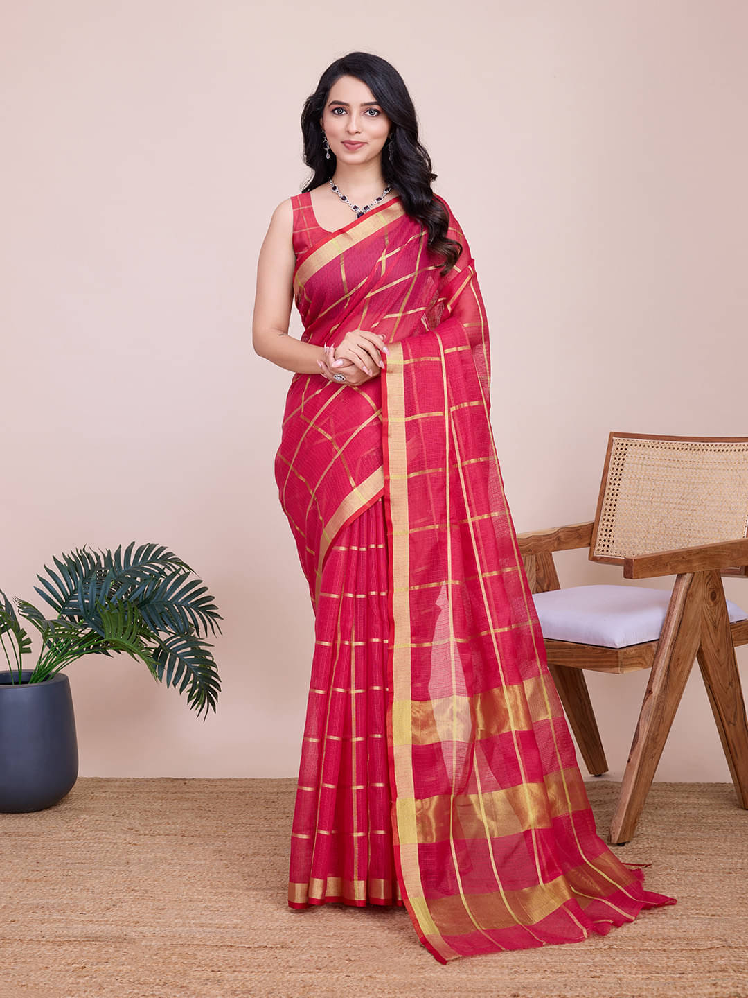Varni Fabrics Cotton Blend Checks Kota Doria Saree With Unstitched Blouse Piece ( Pink ) Varni Fabrics Cotton Blend Checks Kota Doria Saree With Unstitched Blouse Piece ( Pink )