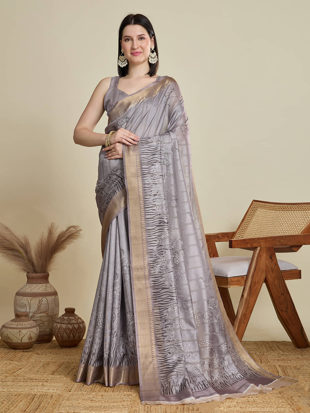 Varni Fabrics Cotton Blend Printed Kota Doria Saree With Unstitched Blouse Piece ( Lavender ) Varni Fabrics Cotton Blend Printed Kota Doria Saree With Unstitched Blouse Piece ( Lavender )