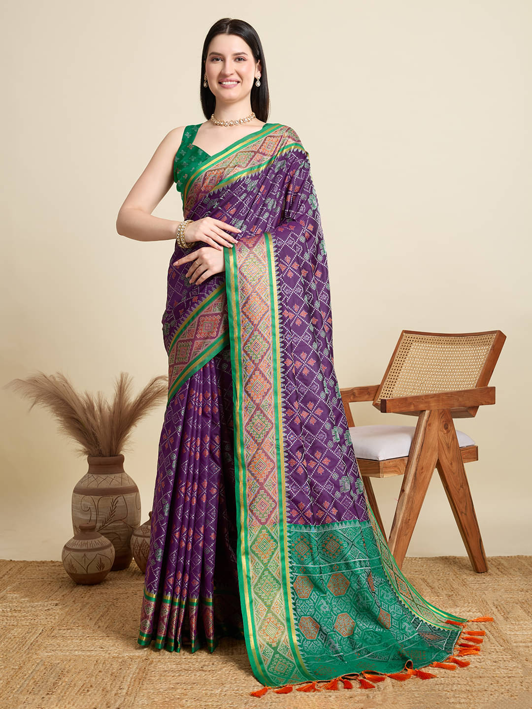     			Varni Fabrics Silk Printed Banarasi saree With Unstitched Blouse Piece ( Purple )