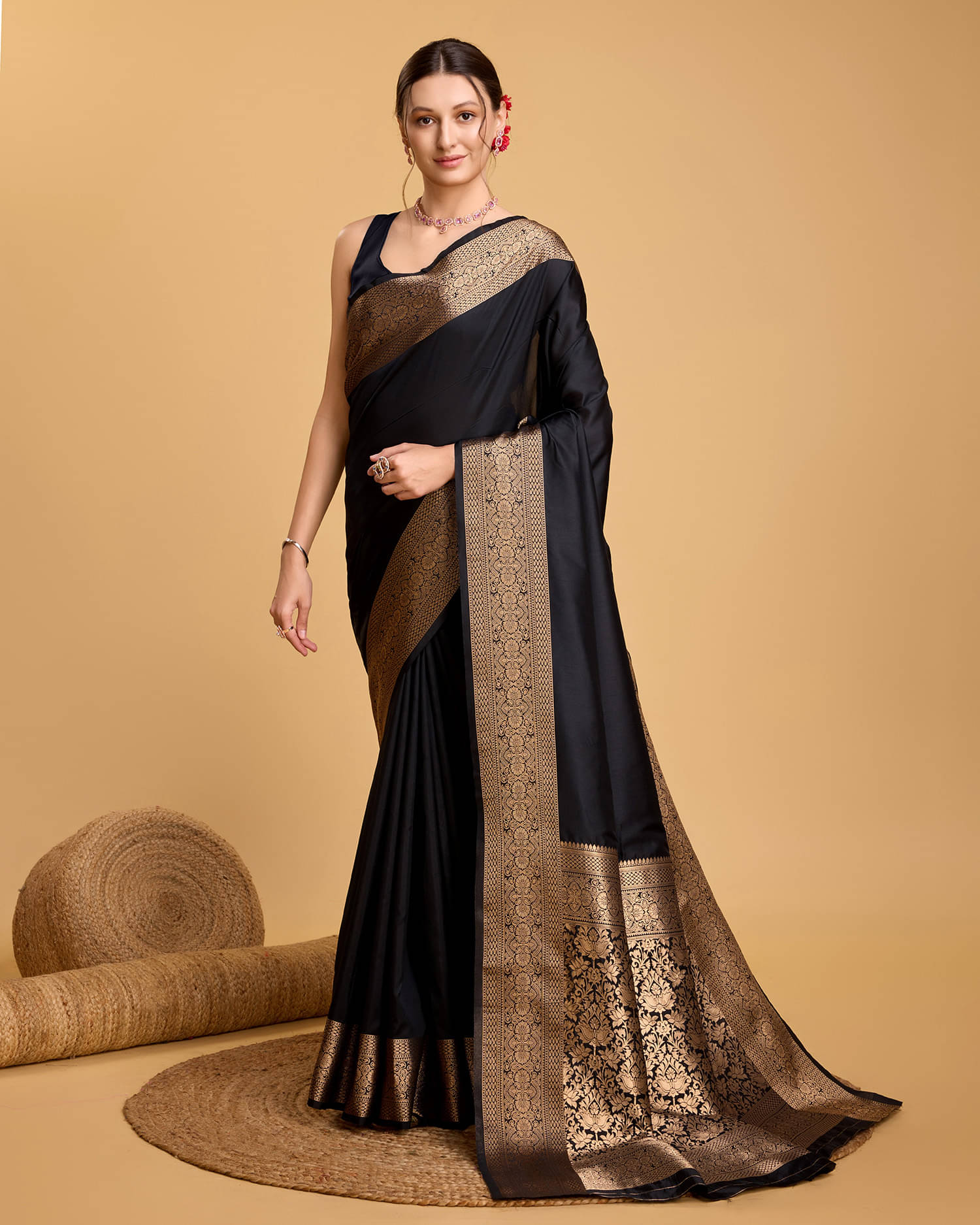     			Varni Fabrics Silk blend Printed Kota Doria Saree With Unstitched Blouse Piece ( Black )