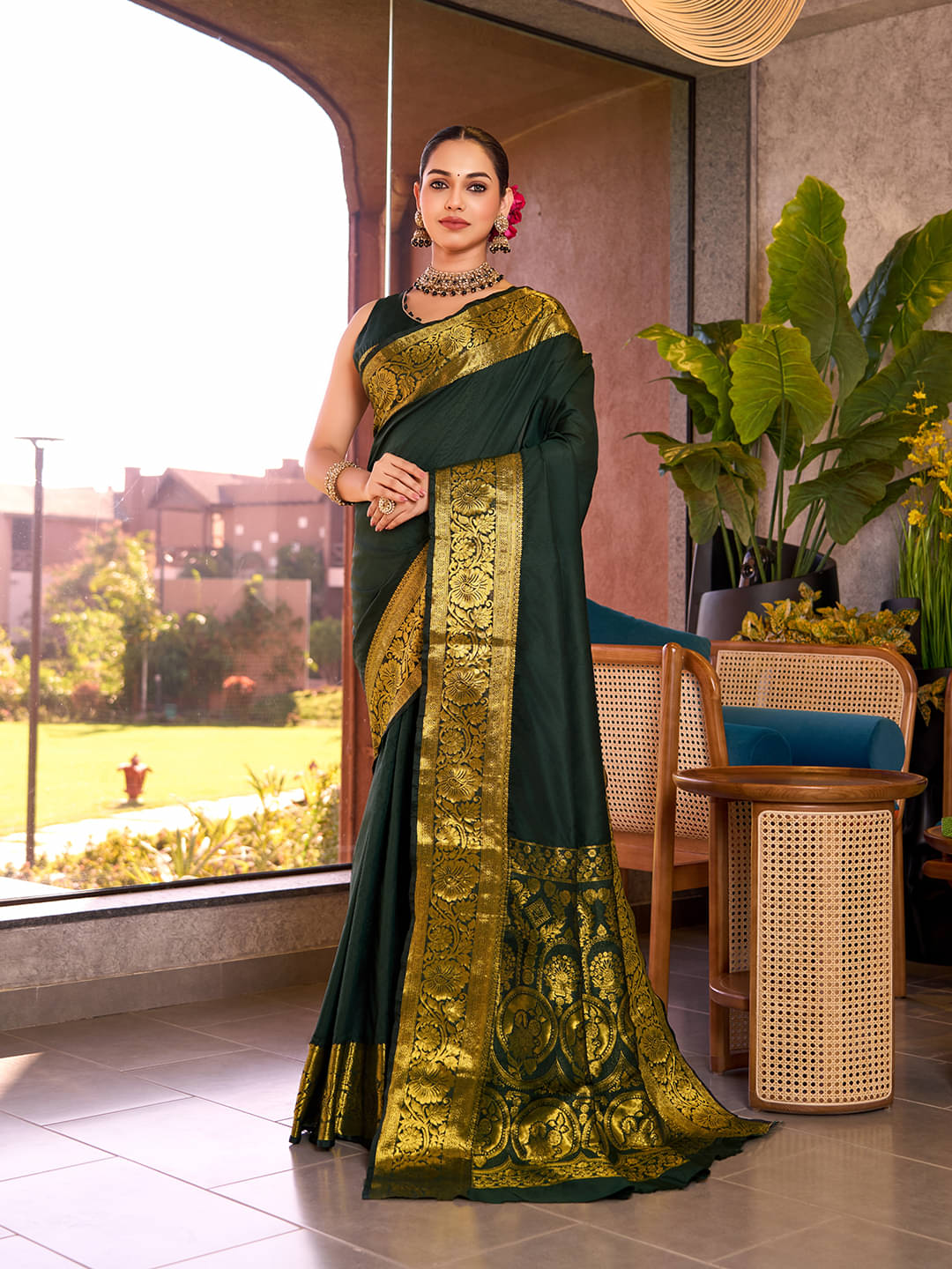 Varni Fabrics Silk blend Woven Kota Doria Saree With Unstitched Blouse Piece ( Green ) Varni Fabrics Silk blend Woven Kota Doria Saree With Unstitched Blouse Piece ( Green )