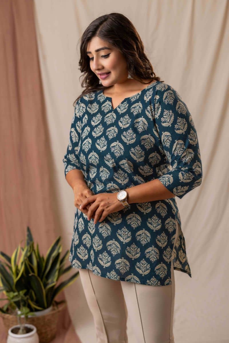 AMTHI Women Cotton Printed Straight Kurti ( Teal ) - Kurtis, Tunics | Buy online on ZillyBuy