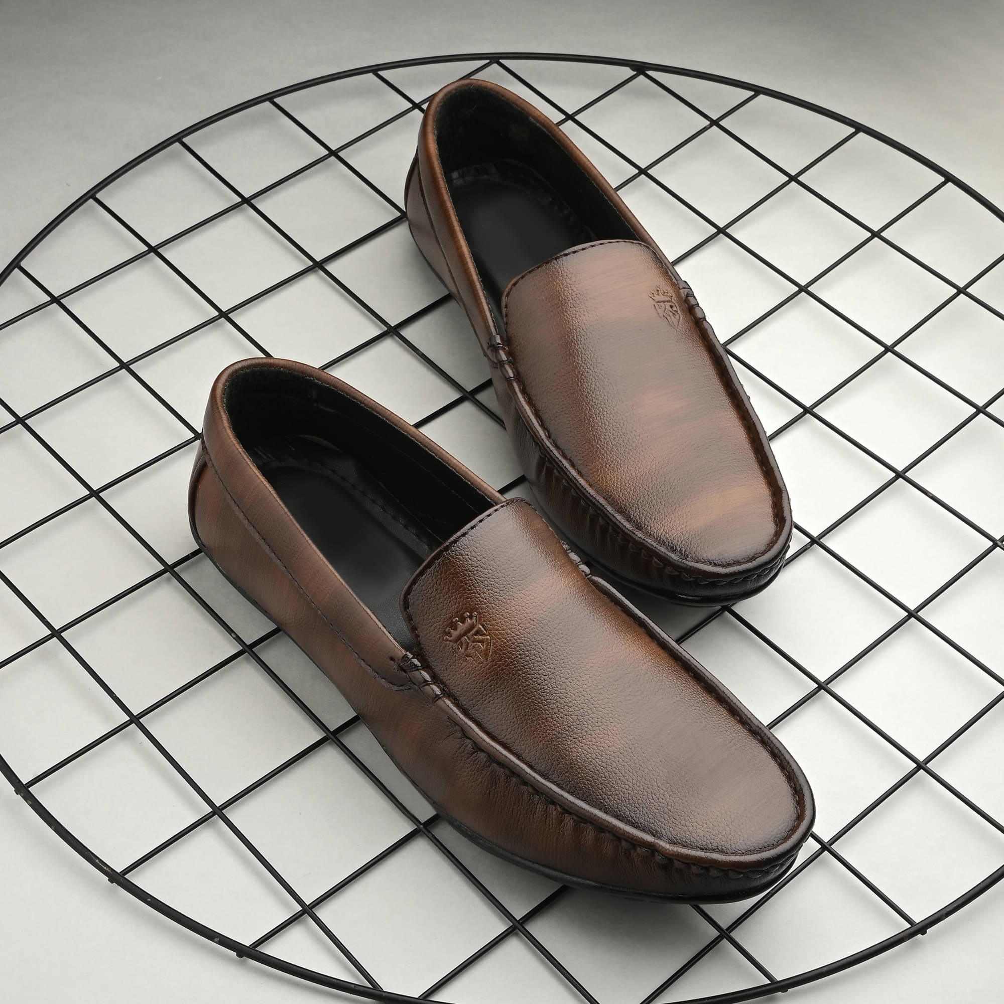     			Funny Fire Brown Men's Slip on Shoes